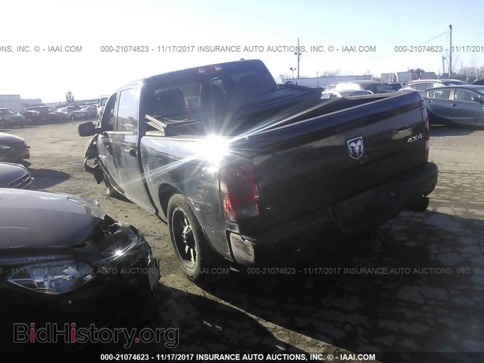 2012 Dodge Ram 1500 - VIN: 1C6RD7KT7CS339446 - Фото 3