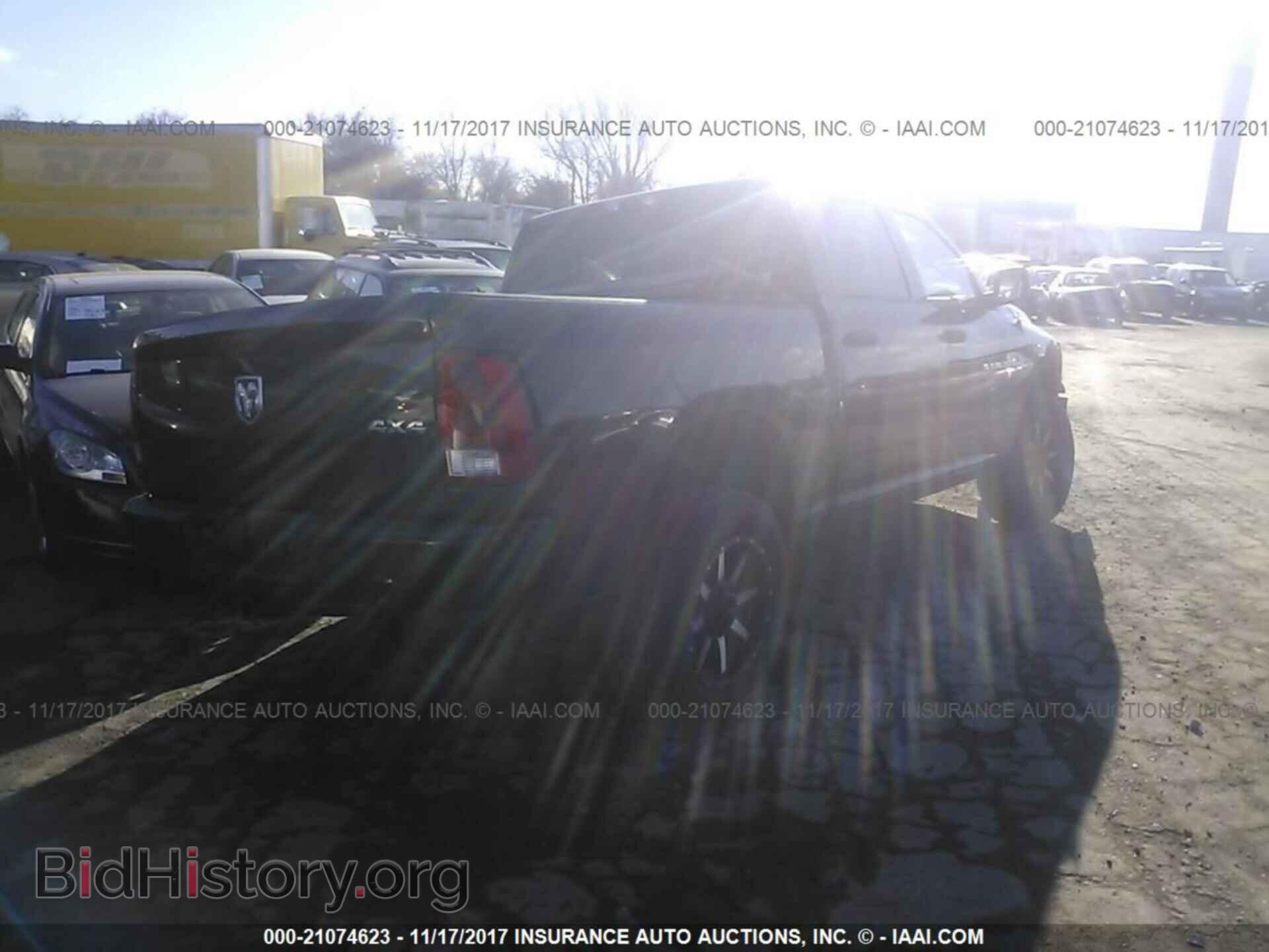 2012 Dodge Ram 1500 - VIN: 1C6RD7KT7CS339446 - Фото 4