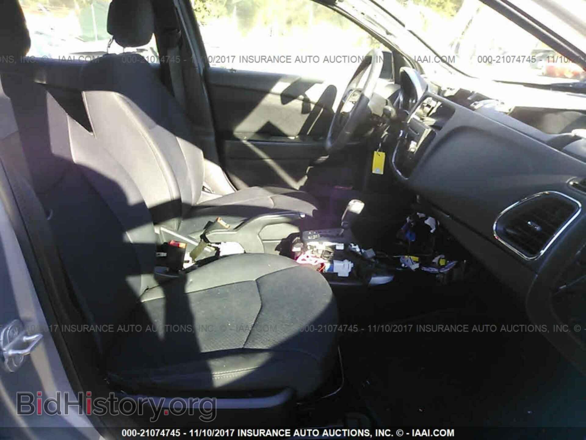 2013 Chrysler 200 - VIN: 1C3CCBAB1DN639923 - Фото 5