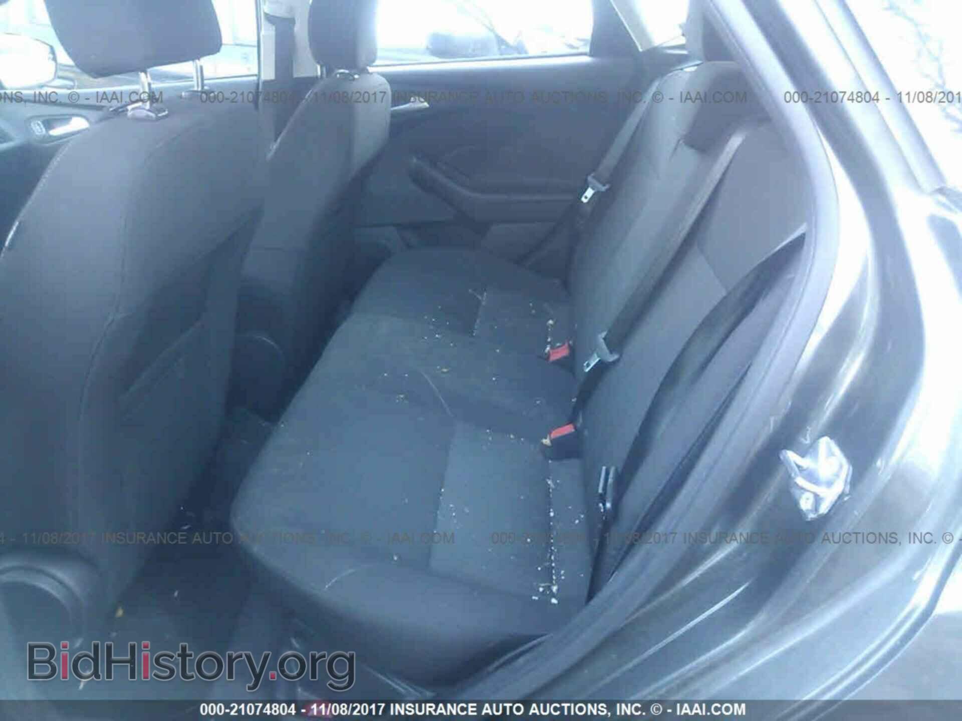 2016 Ford Focus - VIN: 1FADP3K21GL213874 - Photo 8