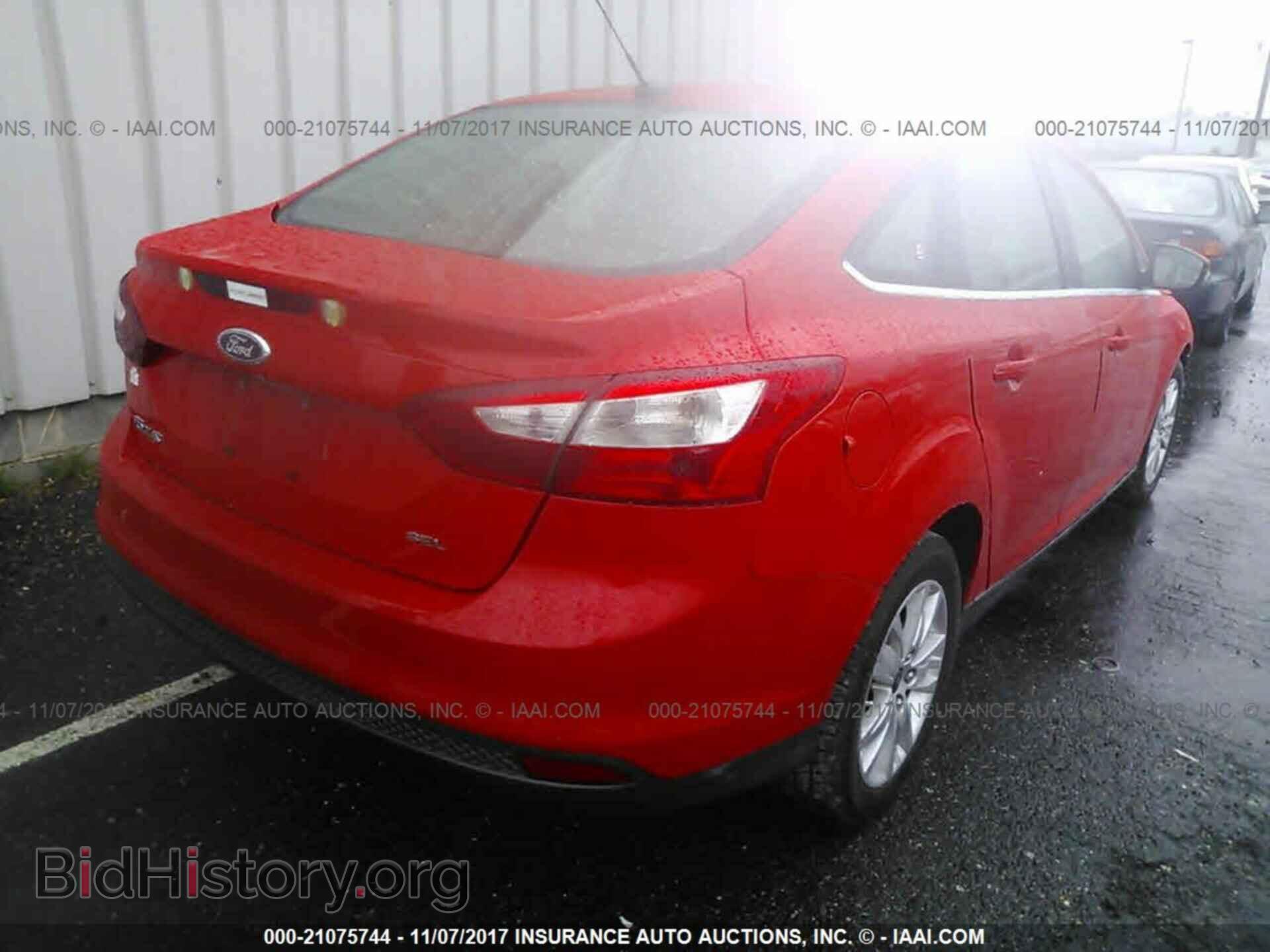 2012 Ford Focus - VIN: 1FAHP3H20CL455638 - Photo 4