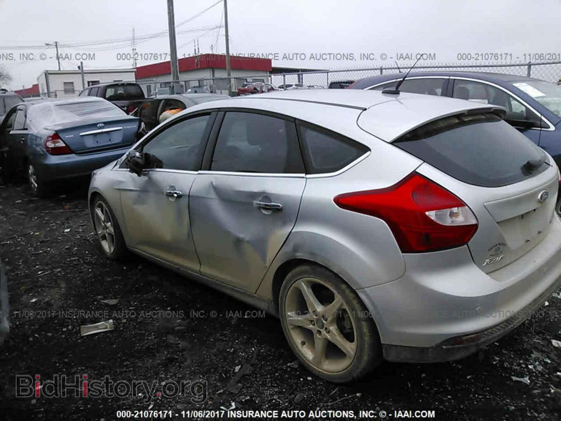 2012 Ford Focus - VIN: 1FAHP3N21CL298755 - Photo 3