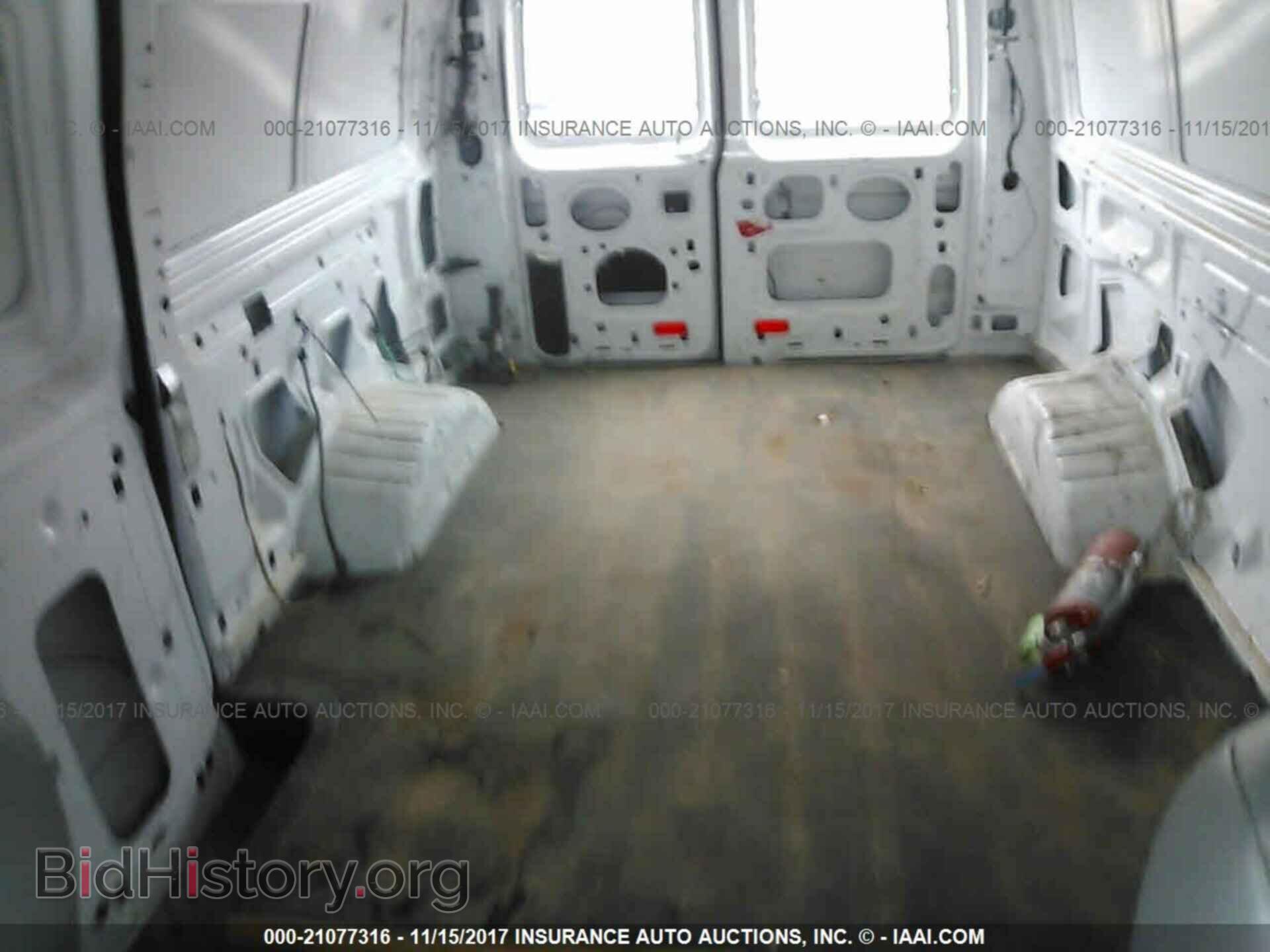 2011 Ford Econoline - VIN: 1FTNE1EWXBDA11822 - Photo 8