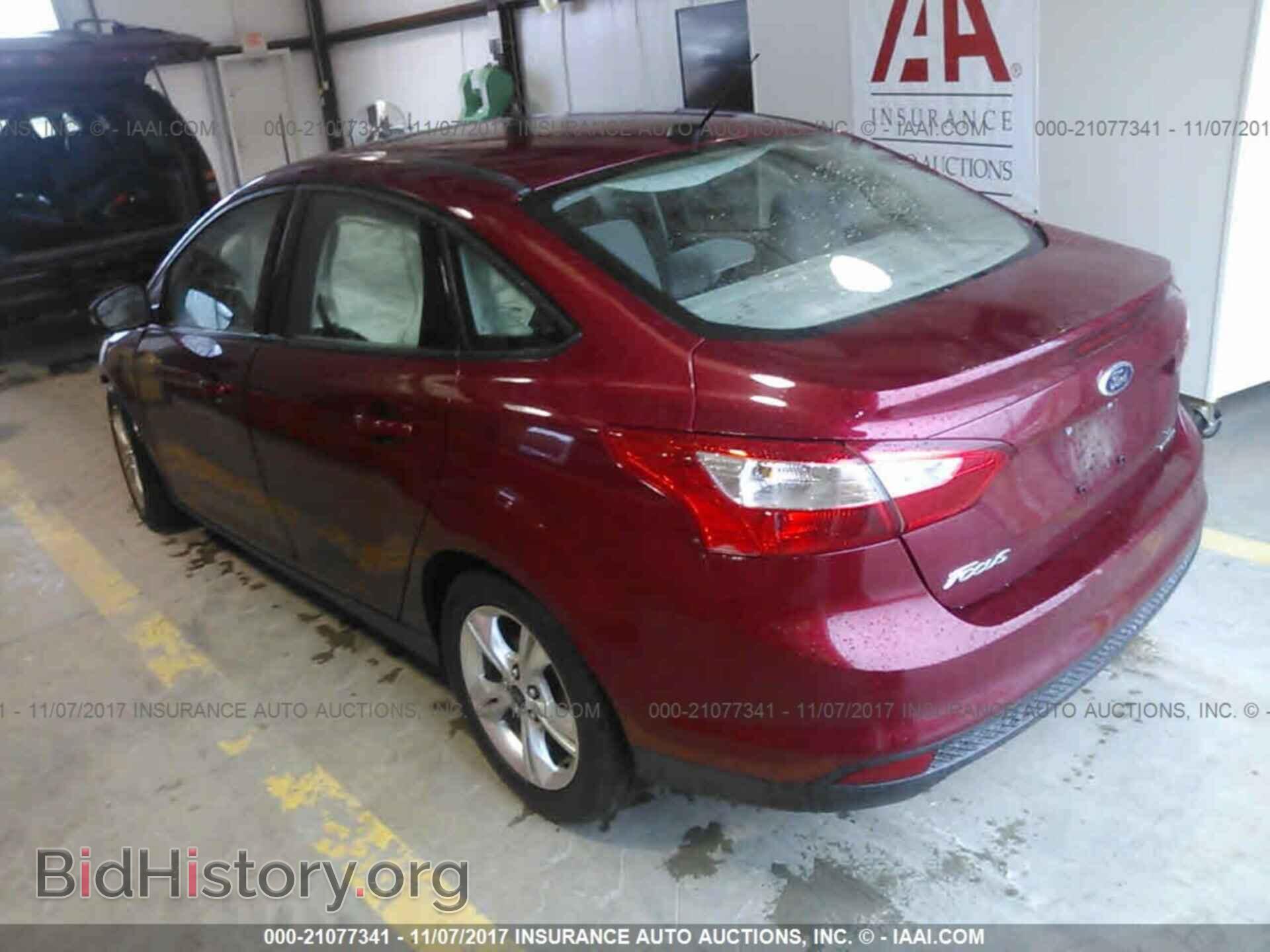 2014 Ford Focus - VIN: 1FADP3F21EL159418 - Photo 3