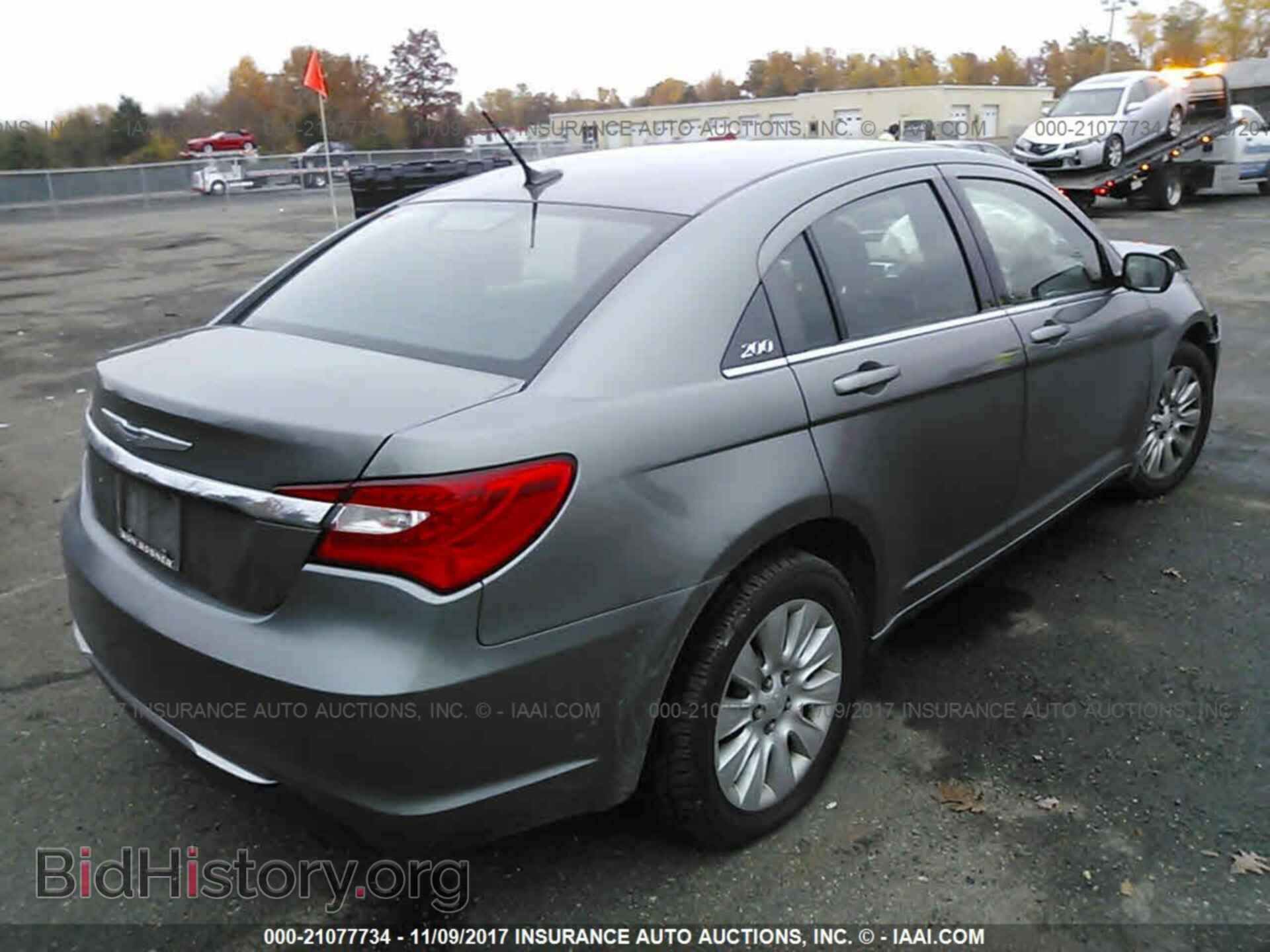 2012 Chrysler 200 - VIN: 1C3CCBAB1CN282760 - Фото 4