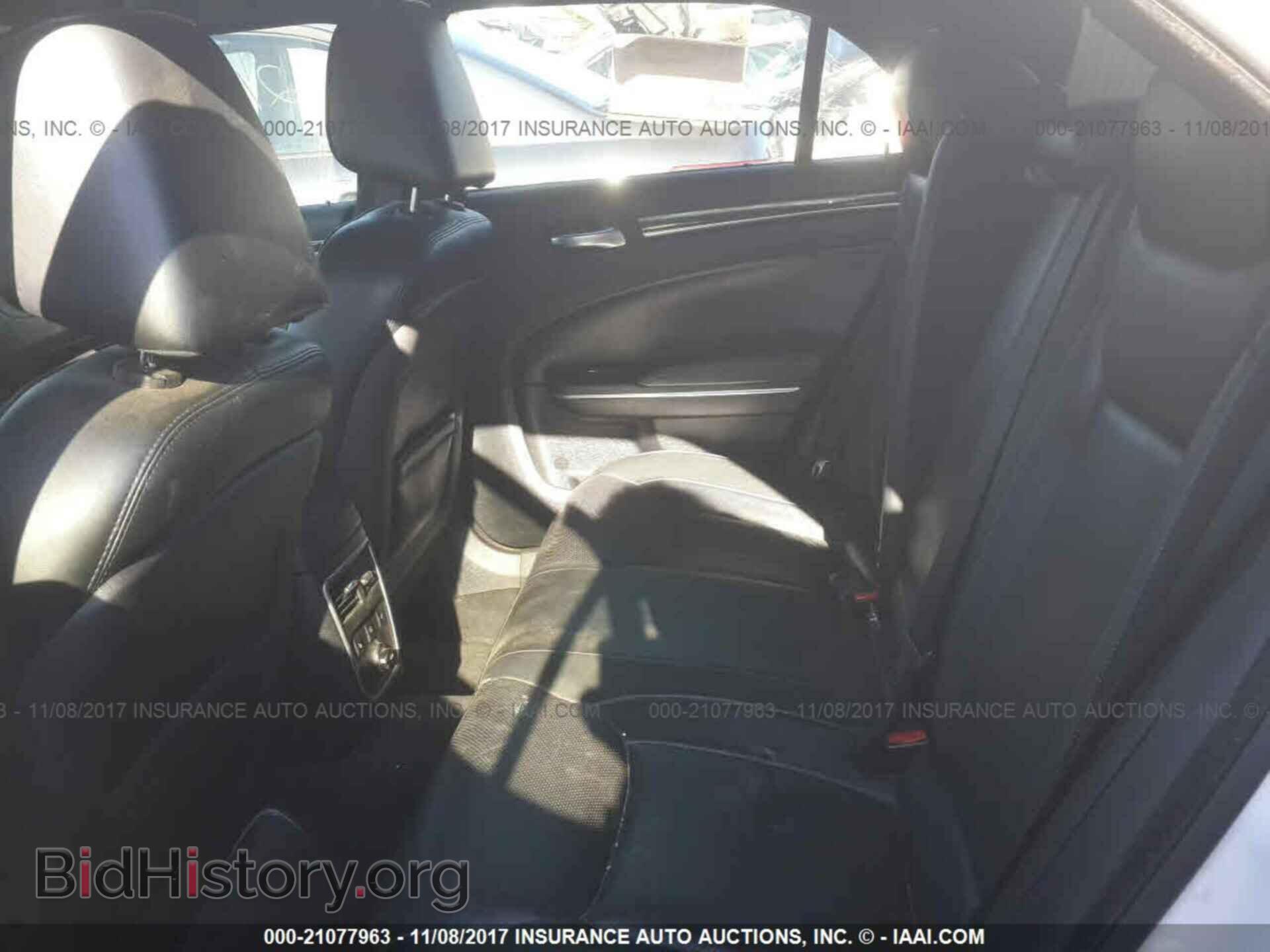 2013 Chrysler 300c - VIN: 2C3CCAKG4DH683153 - Фото 8