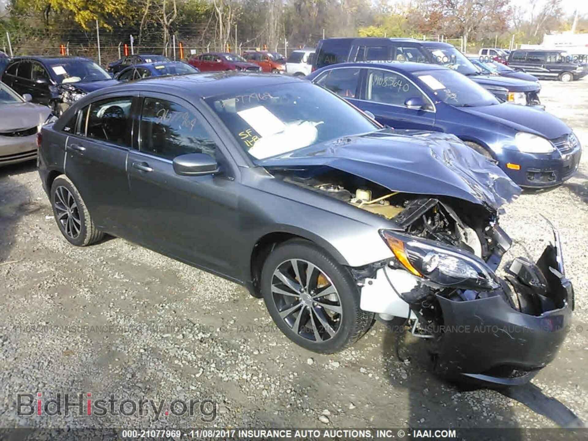 Photo 1C3CCBCG4DN602647 - Chrysler 200 2013