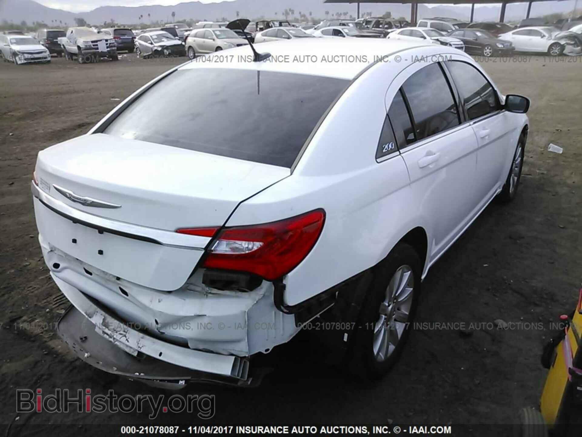 2013 Chrysler 200 - VIN: 1C3CCBBB9DN652854 - Фото 4