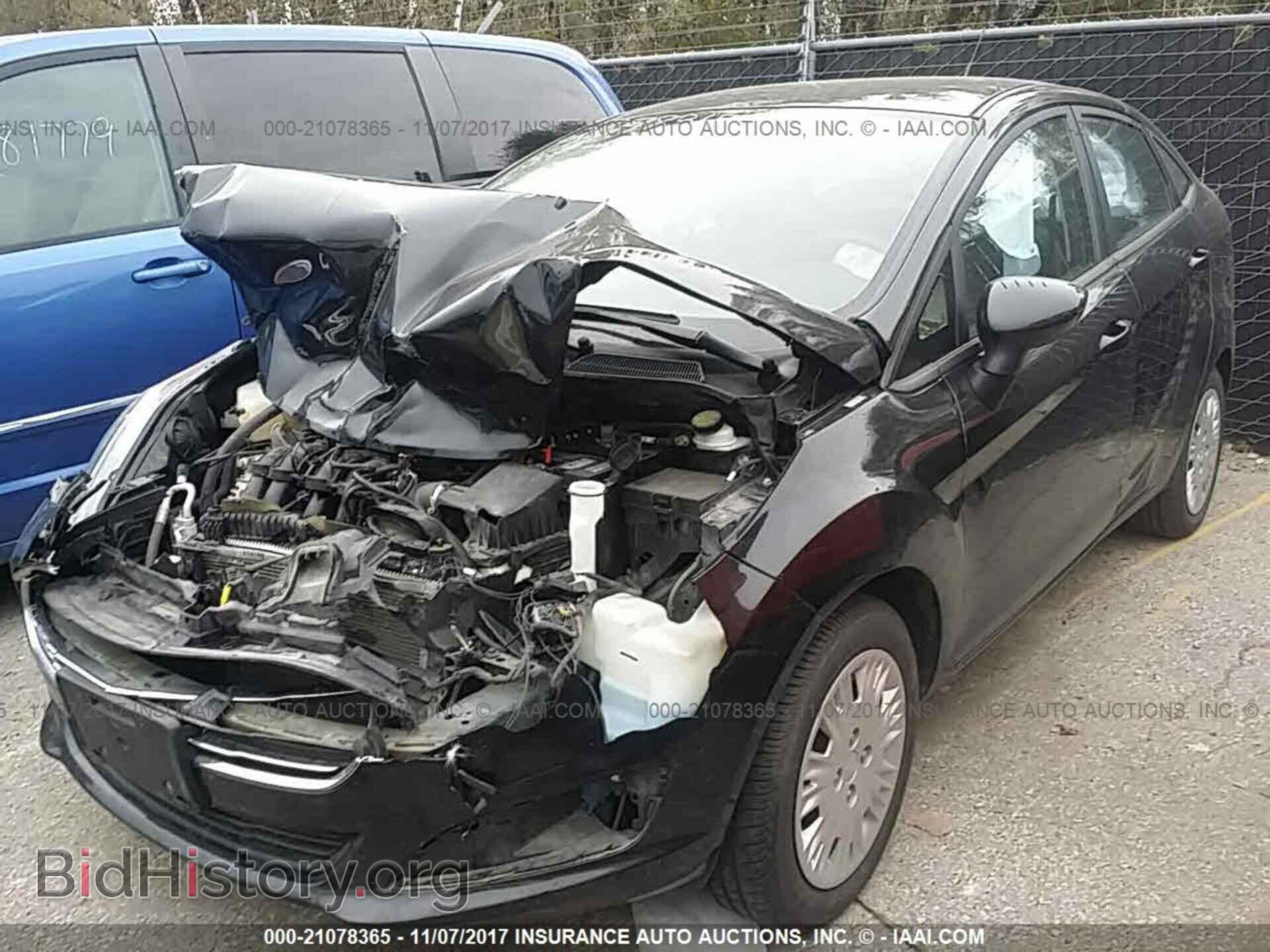 2015 Ford Fiesta - VIN: 3FADP4AJ6FM110672 - Фото 2
