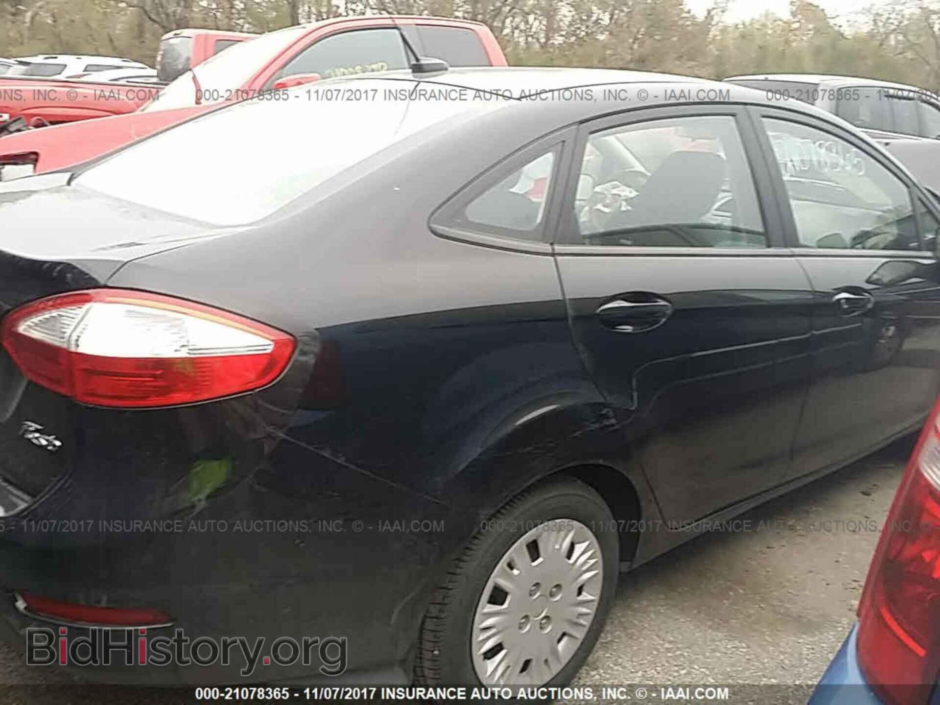 2015 Ford Fiesta - VIN: 3FADP4AJ6FM110672 - Фото 4