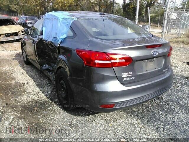 2016 Ford Focus - VIN: 1FADP3E21GL241346 - Photo 3