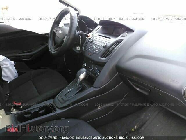 2016 Ford Focus - VIN: 1FADP3E21GL241346 - Photo 5