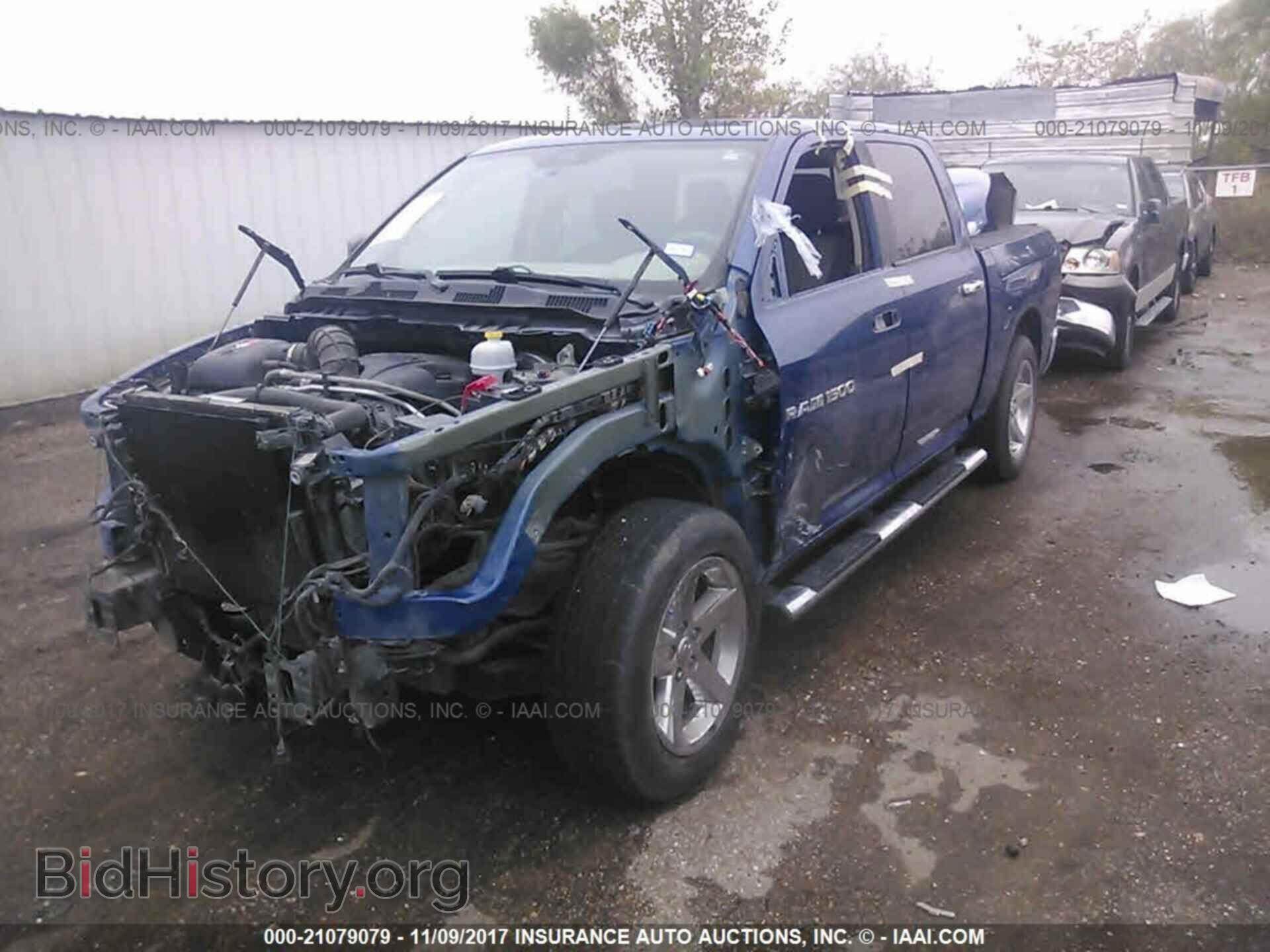 2011 Dodge Ram 1500 - VIN: 1D7RB1CT3BS663444 - Фото 2