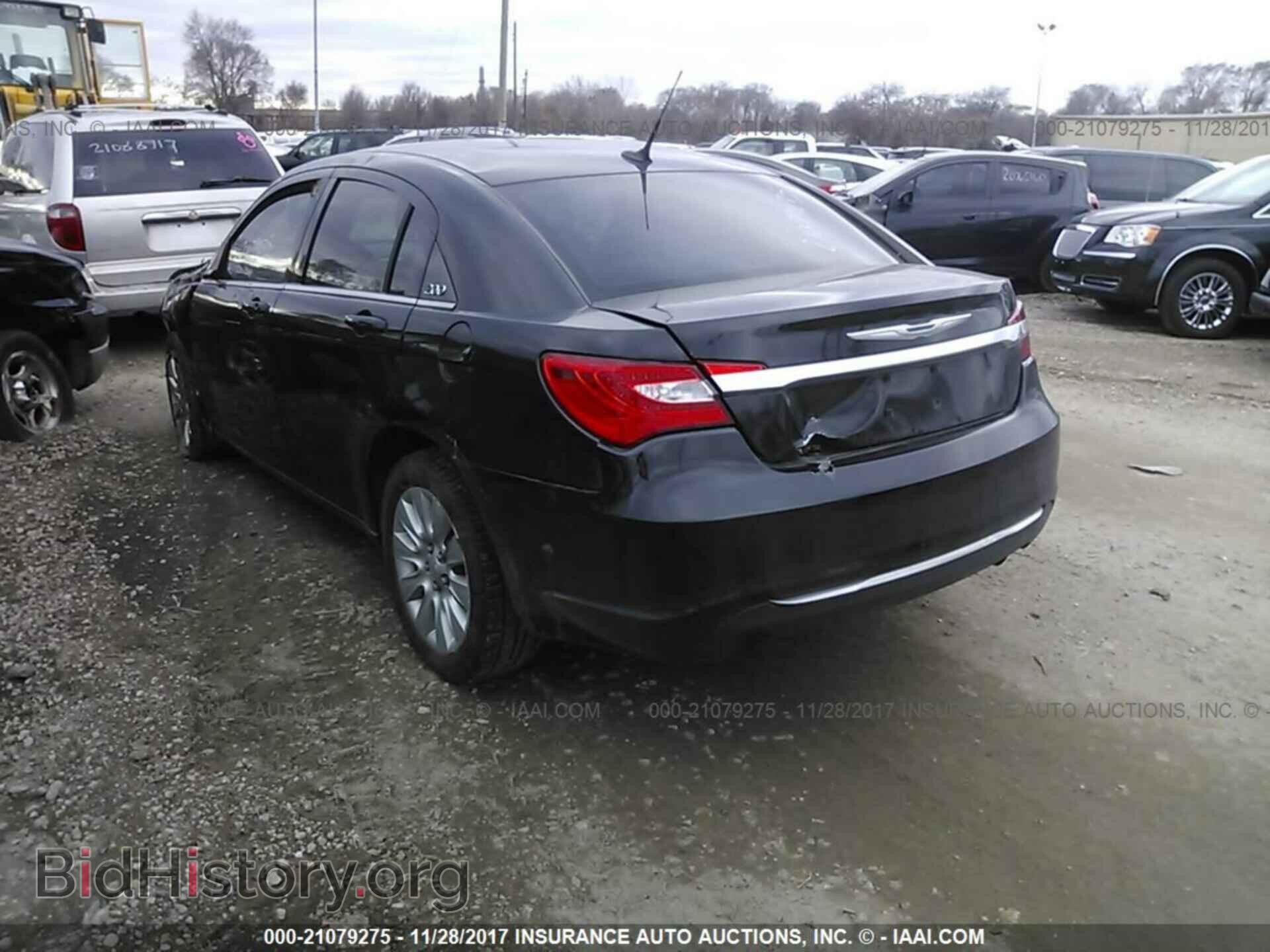 2011 Chrysler 200 - VIN: 1C3BC4FB3BN522888 - Photo 3