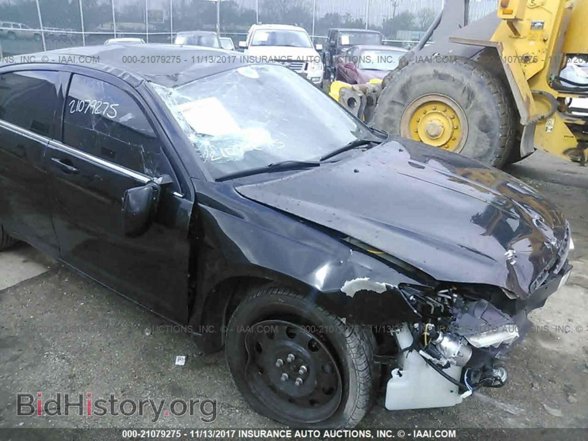2011 Chrysler 200 - VIN: 1C3BC4FB3BN522888 - Photo 6
