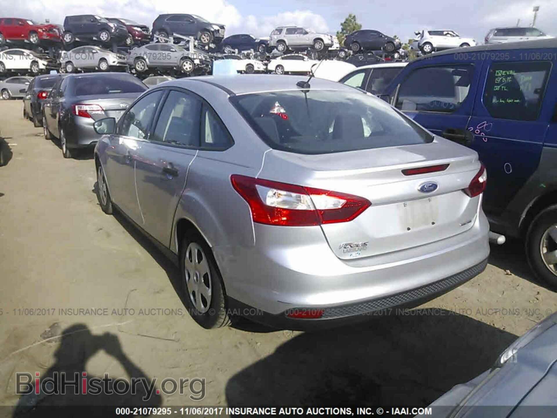 2013 Ford Focus - VIN: 1FADP3E20DL260093 - Фото 3