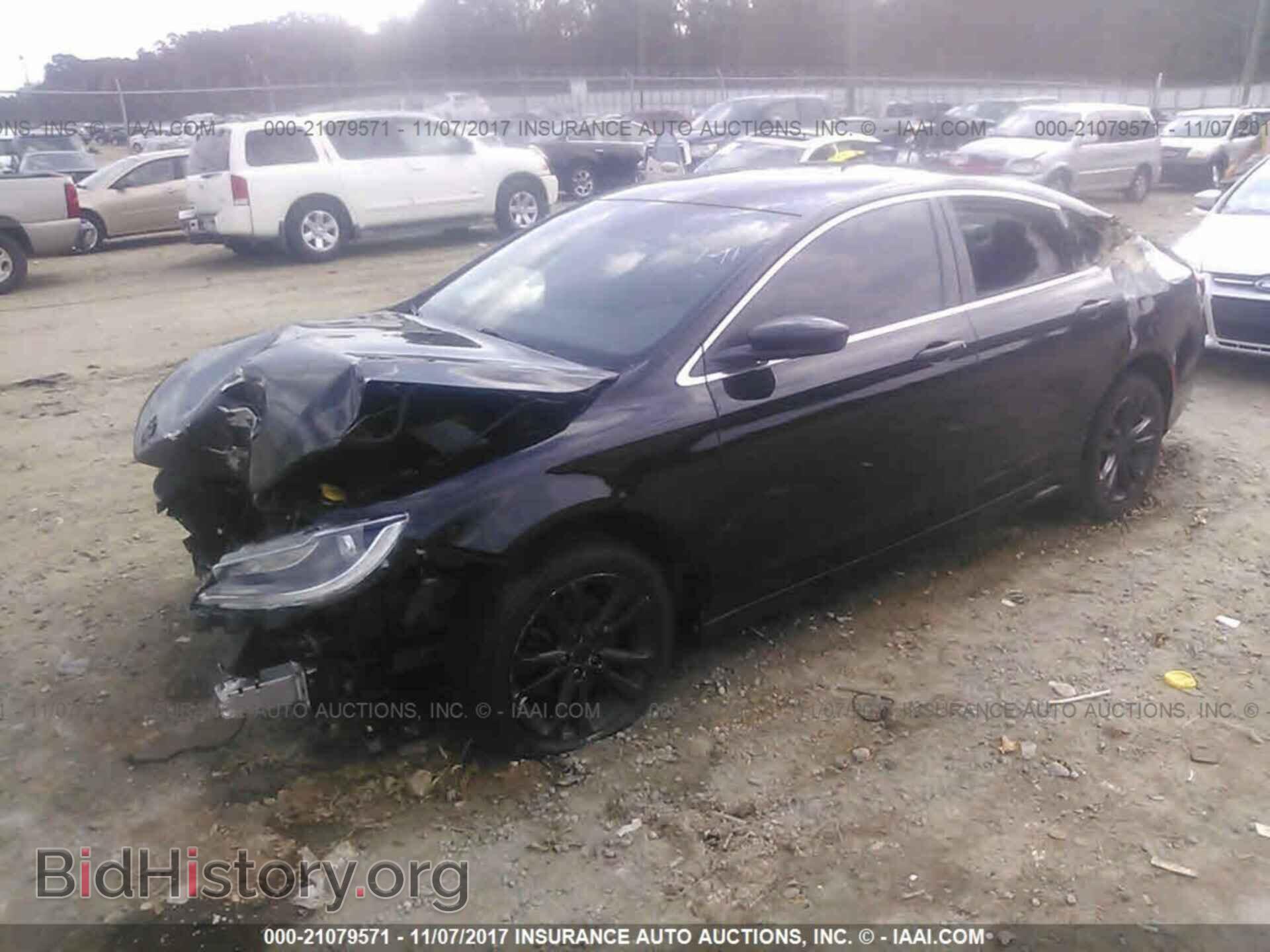 2015 Chrysler 200 - VIN: 1C3CCCAB9FN502639 - Photo 2