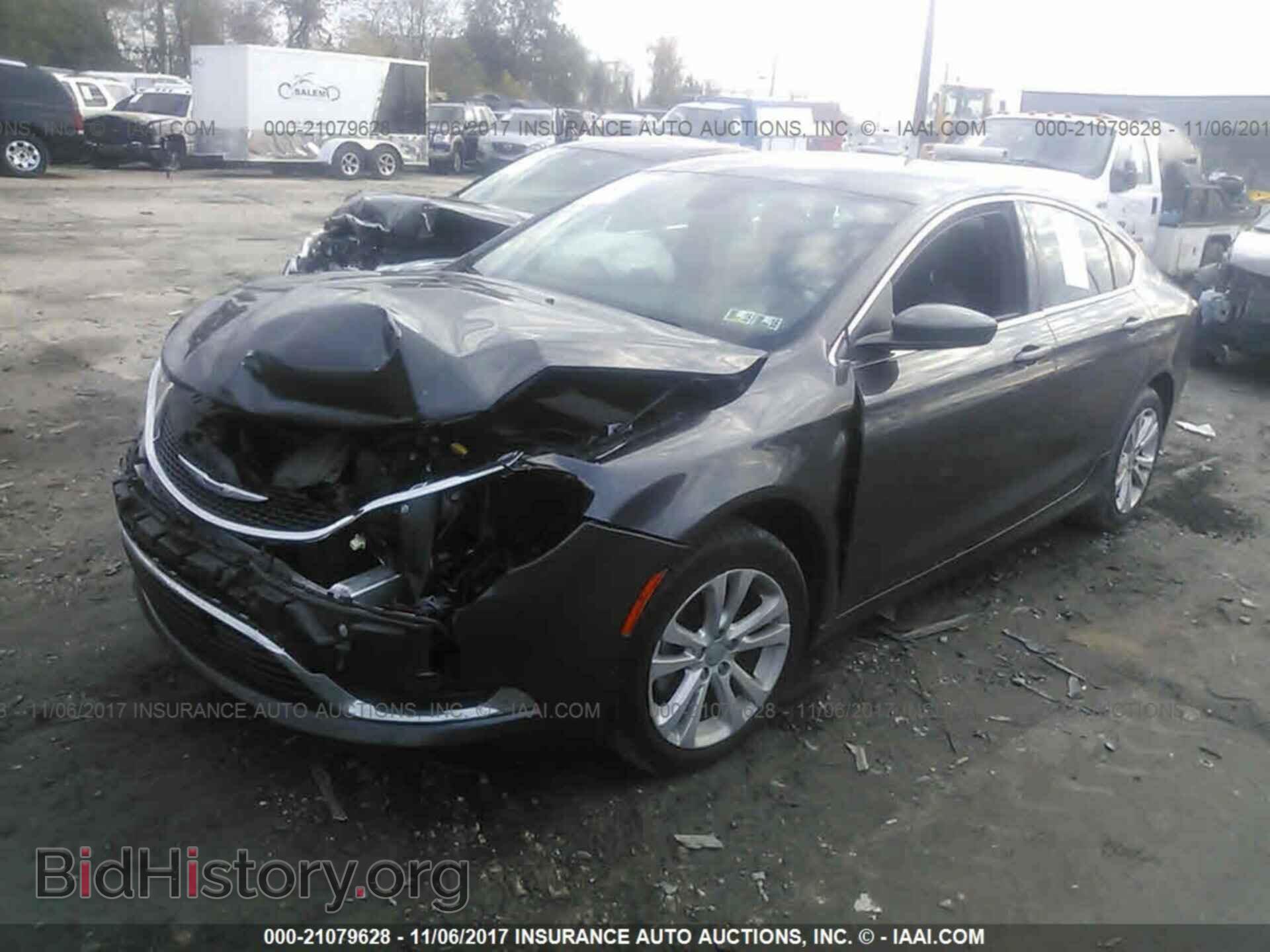 2016 Chrysler 200 - VIN: 1C3CCCAB7GN162280 - Photo 2