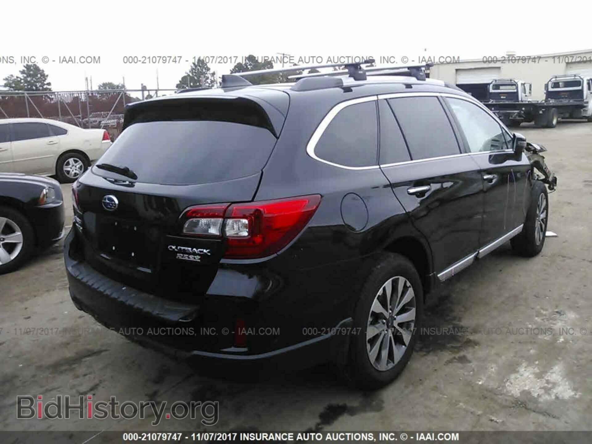2017 Subaru Outback - VIN: 4S4BSATC7H3419869 - Фото 4