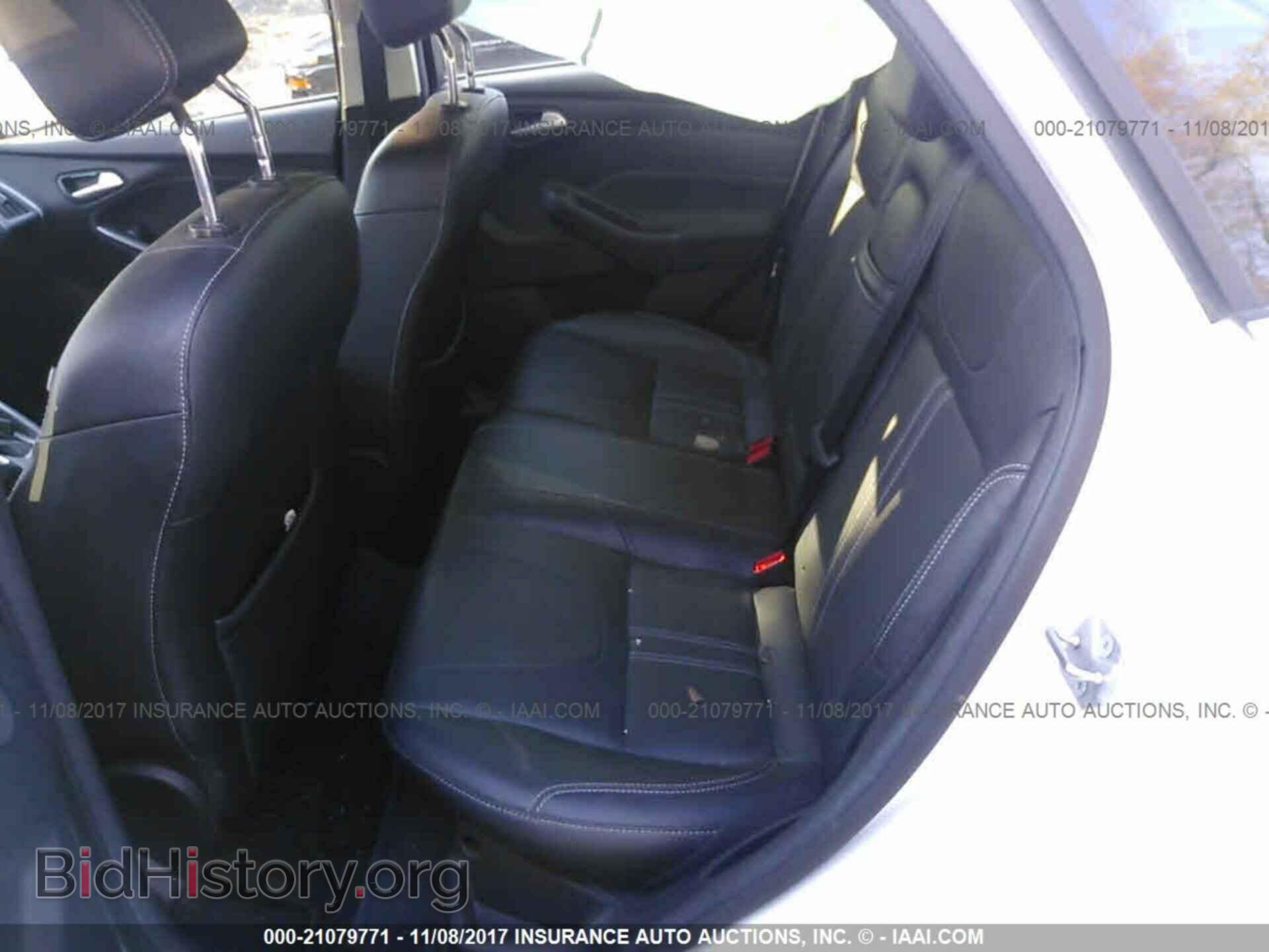 2012 Ford Focus - VIN: 1FAHP3N27CL359879 - Photo 8