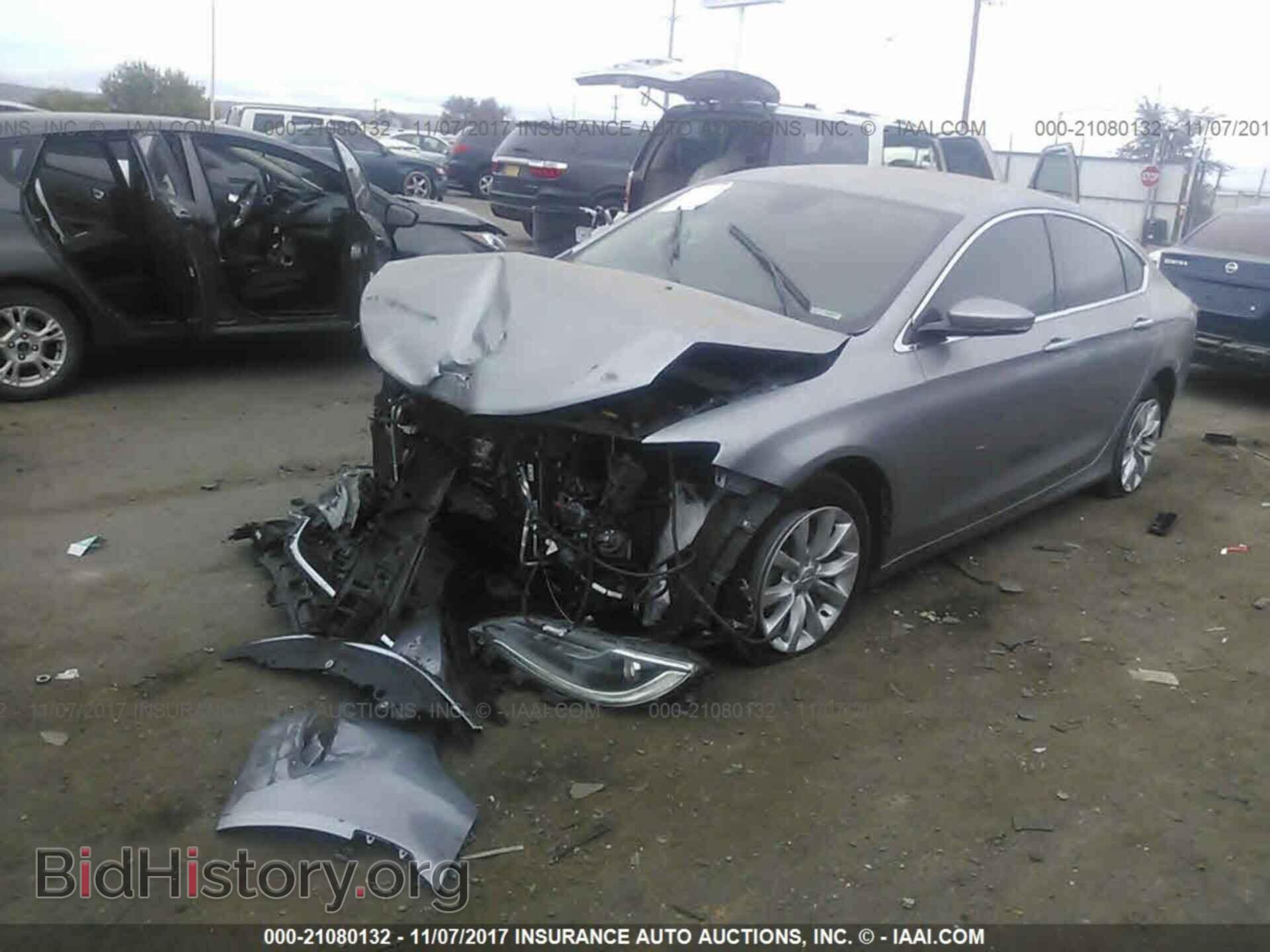 2015 Chrysler 200 - VIN: 1C3CCCCB8FN609775 - Photo 2