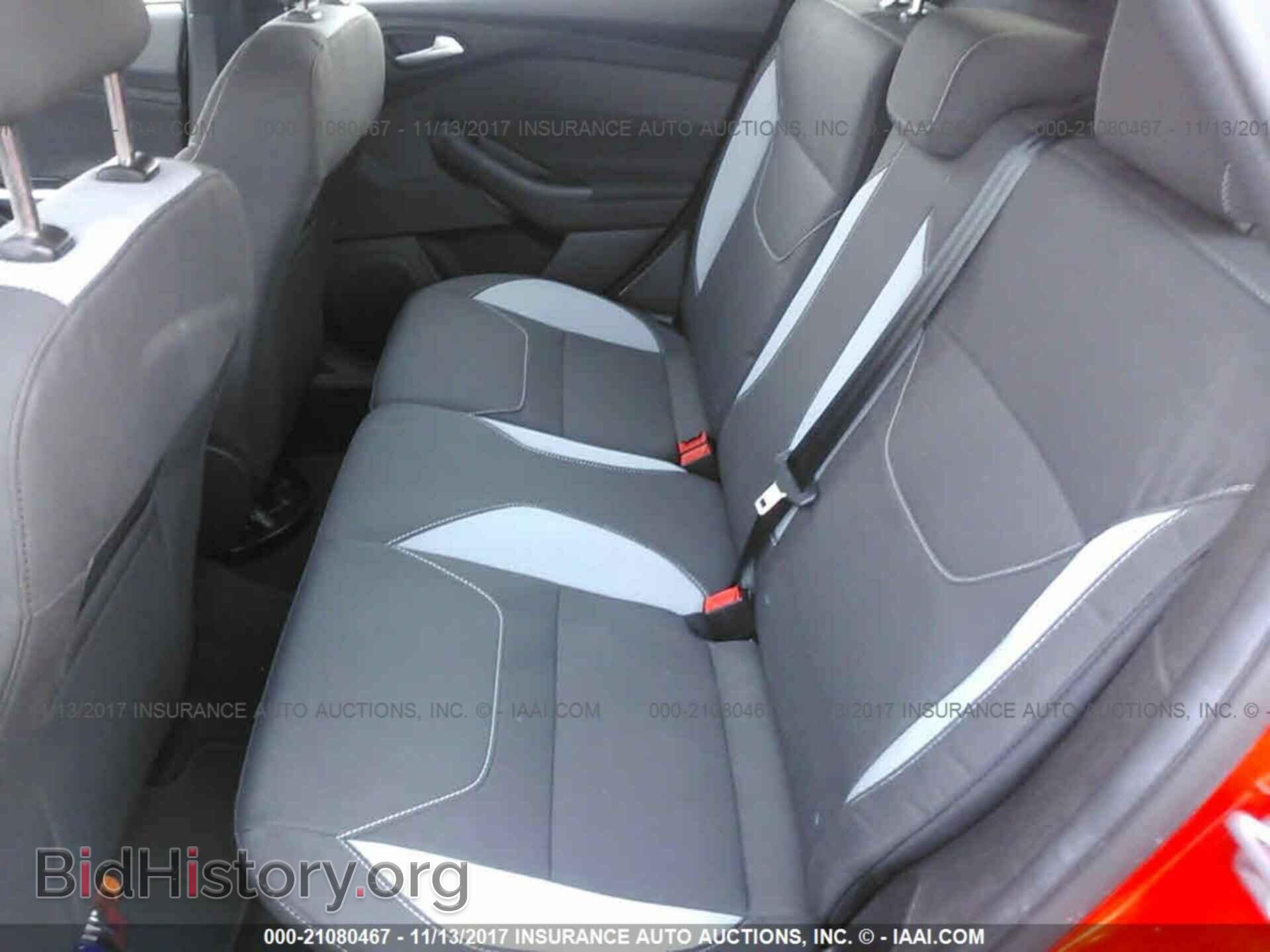 2016 Ford Focus - VIN: 1FADP3L93GL324521 - Photo 8