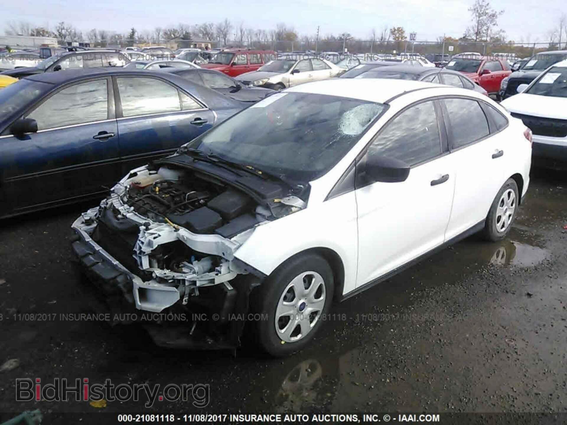 2013 Ford Focus - VIN: 1FADP3E2XDL223813 - Photo 2