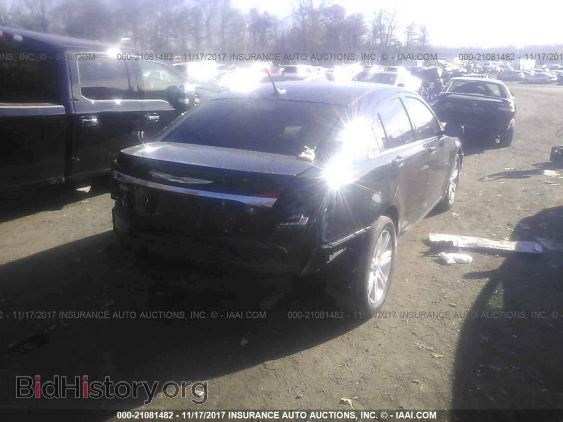 2013 Chrysler 200 - VIN: 1C3CCBBBXDN734740 - Фото 4