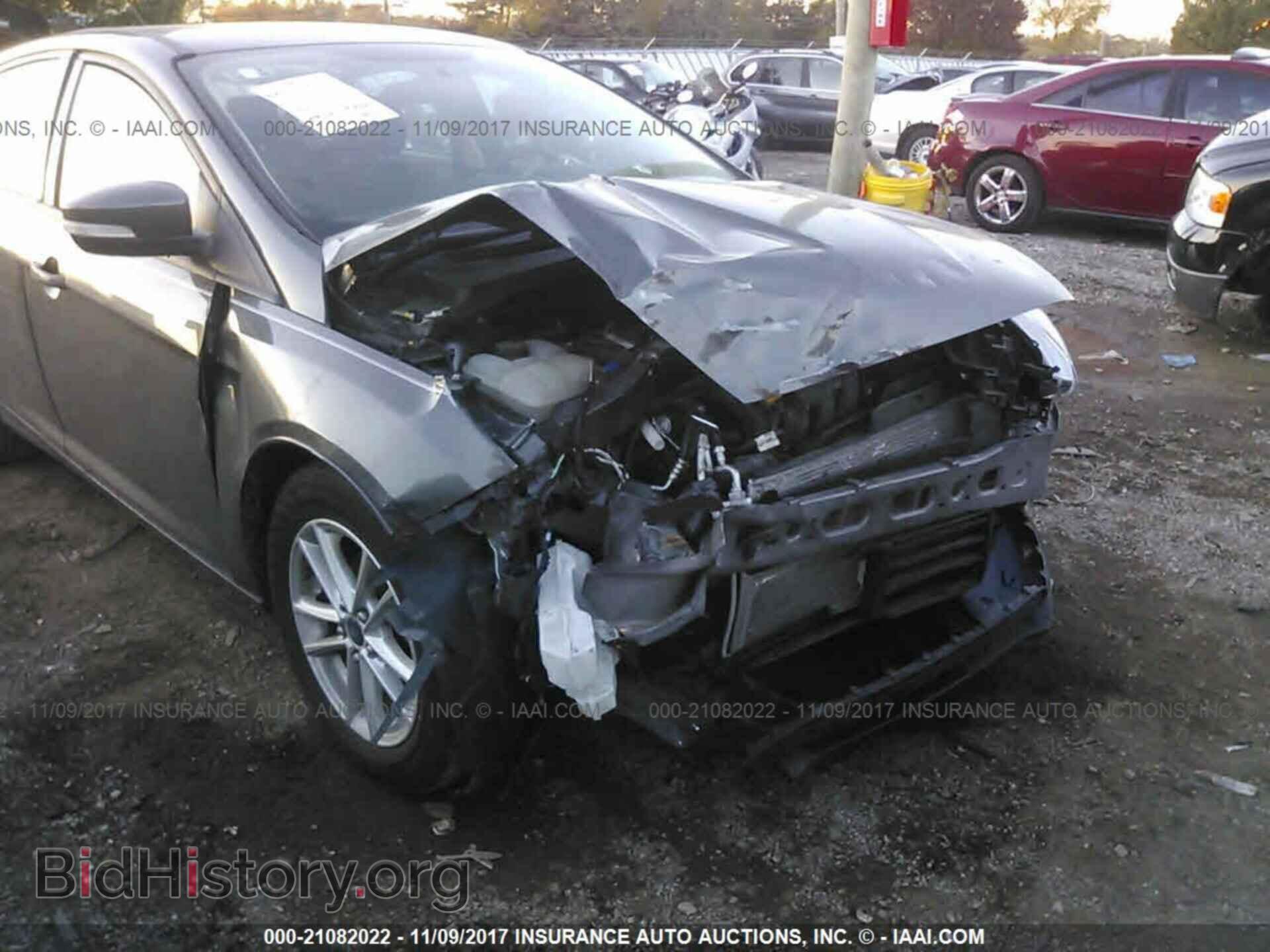 2015 Ford Focus - VIN: 1FADP3F24FL366659 - Photo 6