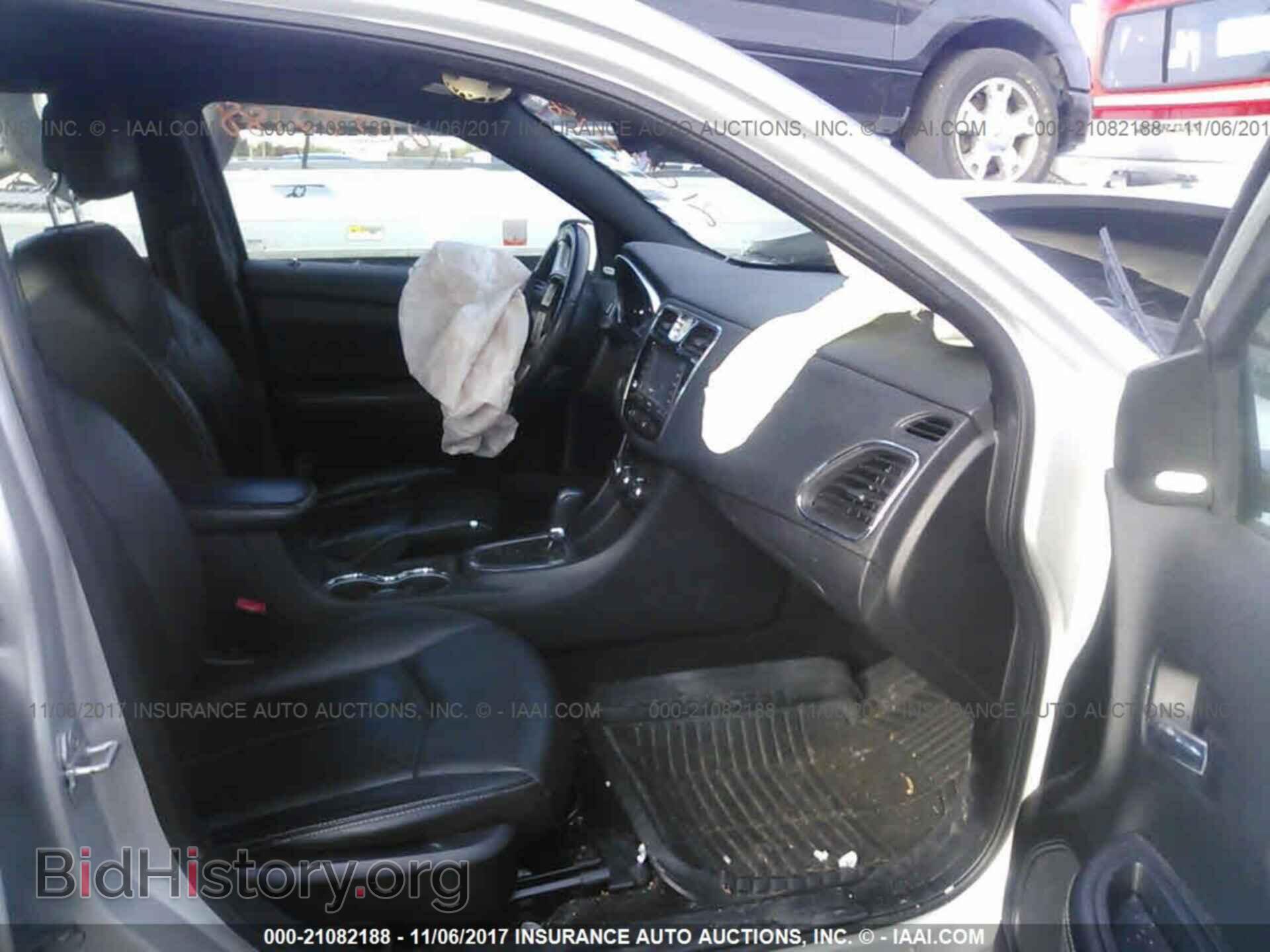 2011 Chrysler 200 - VIN: 1C3BC2FB6BN601007 - Фото 5