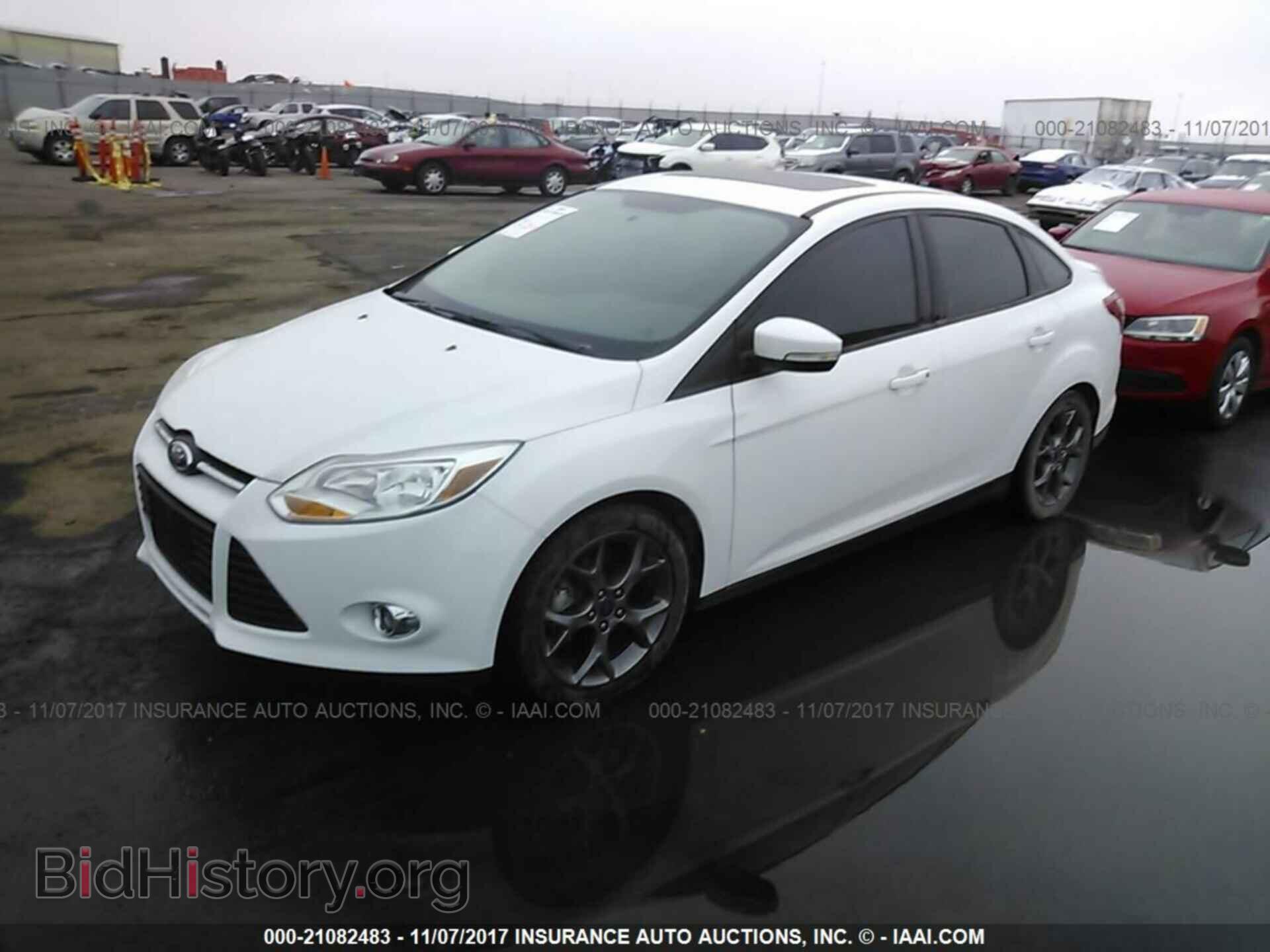 2014 Ford Focus - VIN: 1FADP3F25EL264186 - Фото 2