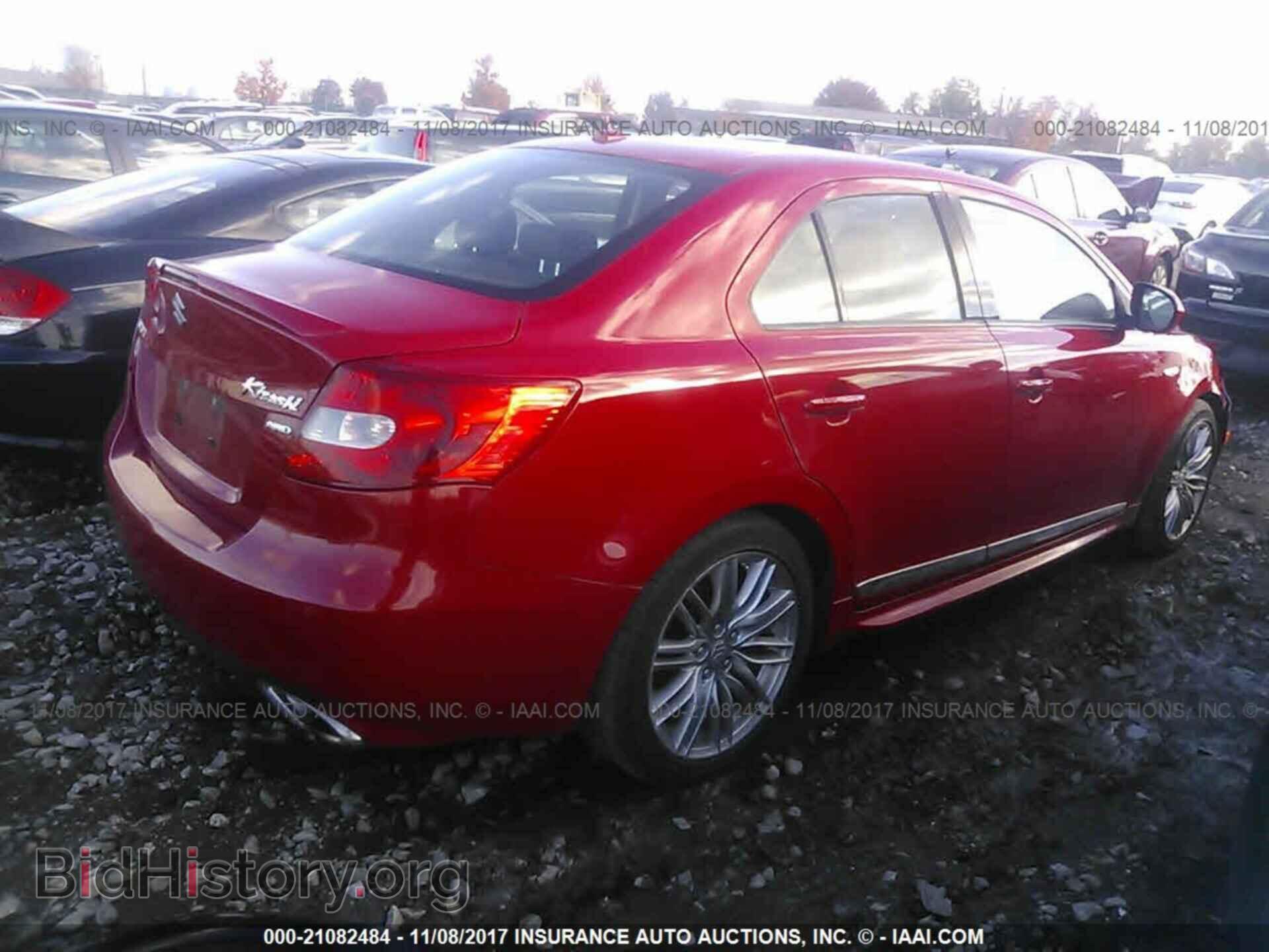 2011 Suzuki Kizashi - VIN: JS2RF9A8XB6110672 - Фото 4
