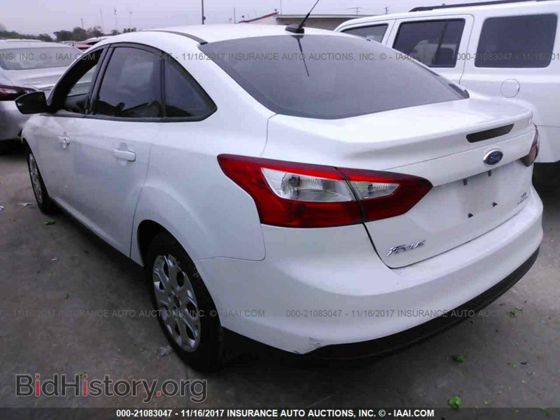 2012 Ford Focus - VIN: 1FAHP3F29CL458198 - Photo 3