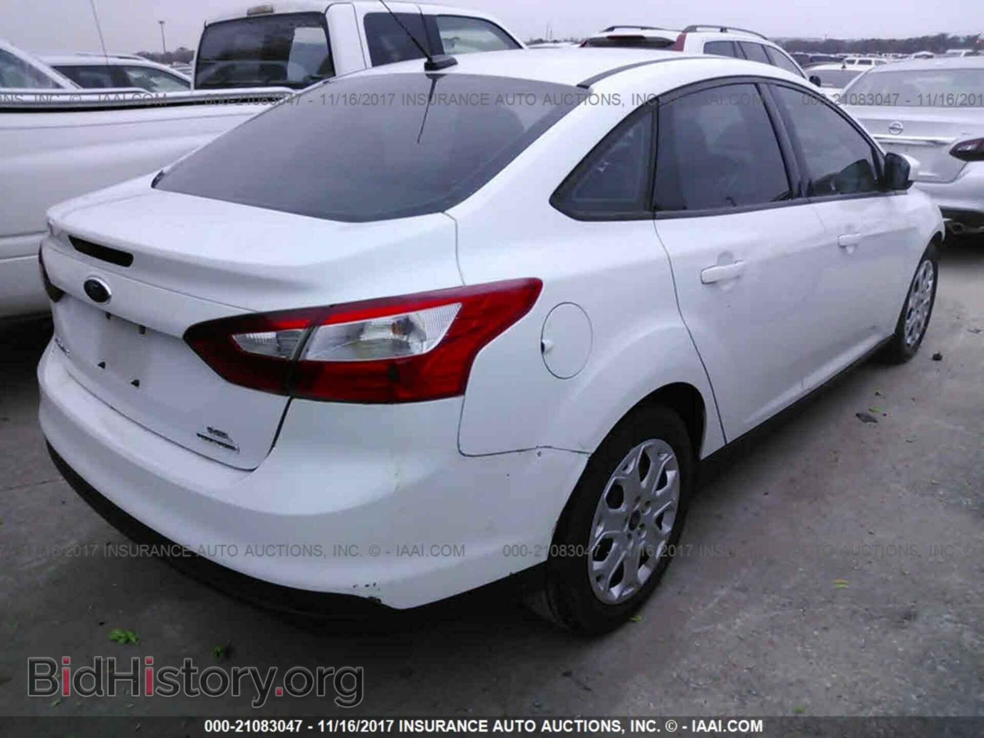 2012 Ford Focus - VIN: 1FAHP3F29CL458198 - Photo 4