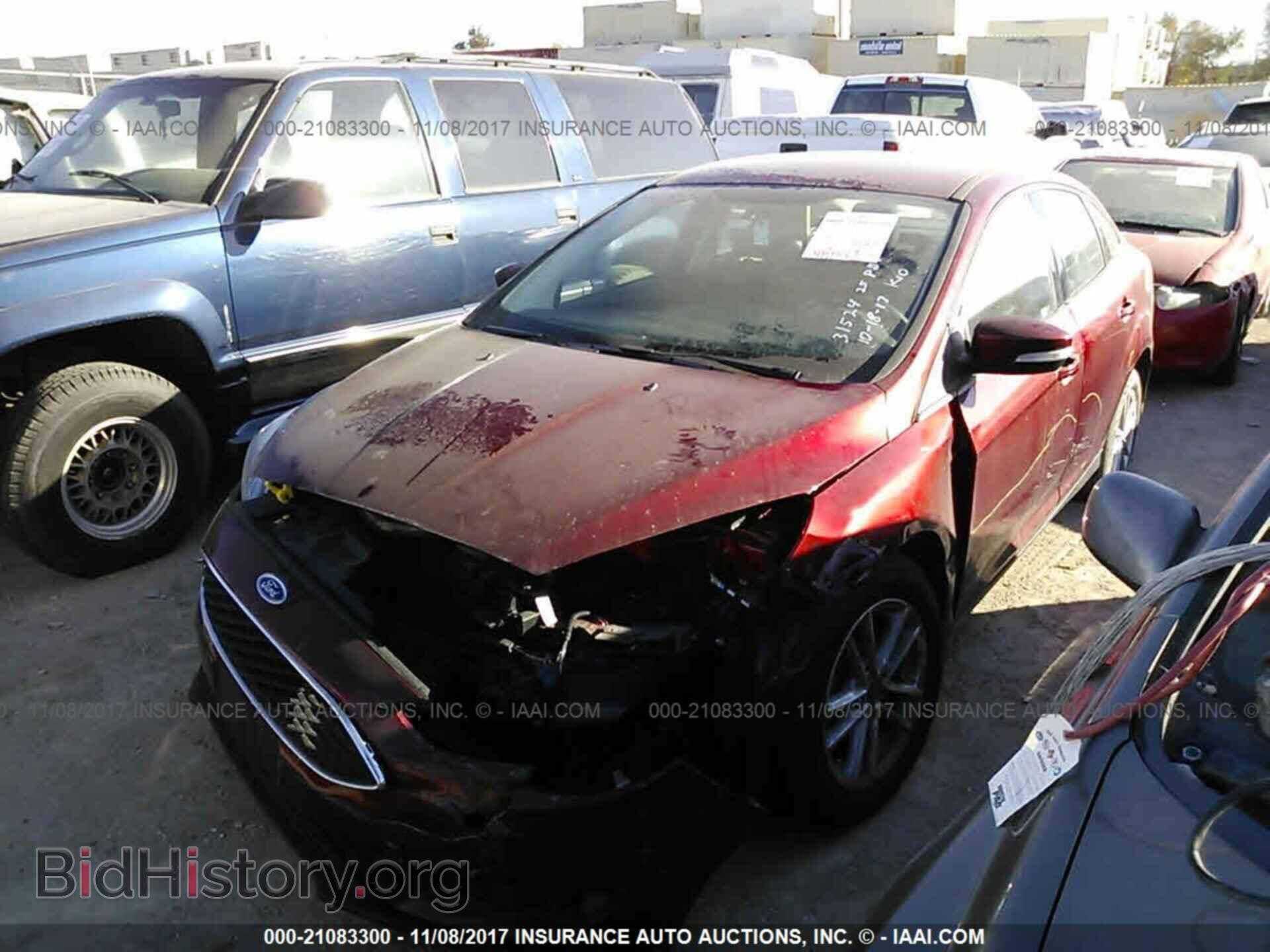 2017 Ford Focus - VIN: 1FADP3F22HL295688 - Фото 2
