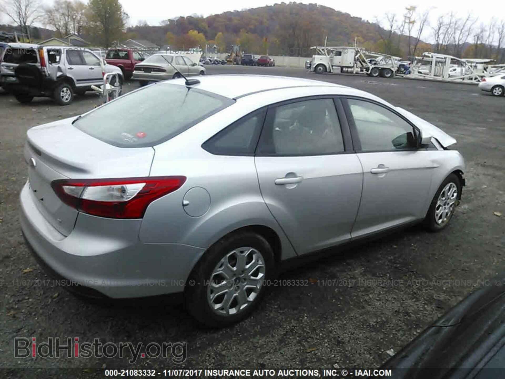 2012 Ford Focus - VIN: 1FAHP3F23CL255520 - Photo 4