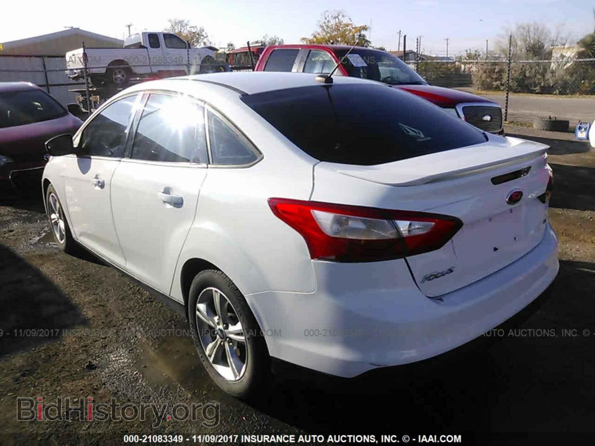 2012 Ford Focus - VIN: 1FAHP3F27CL250689 - Photo 3