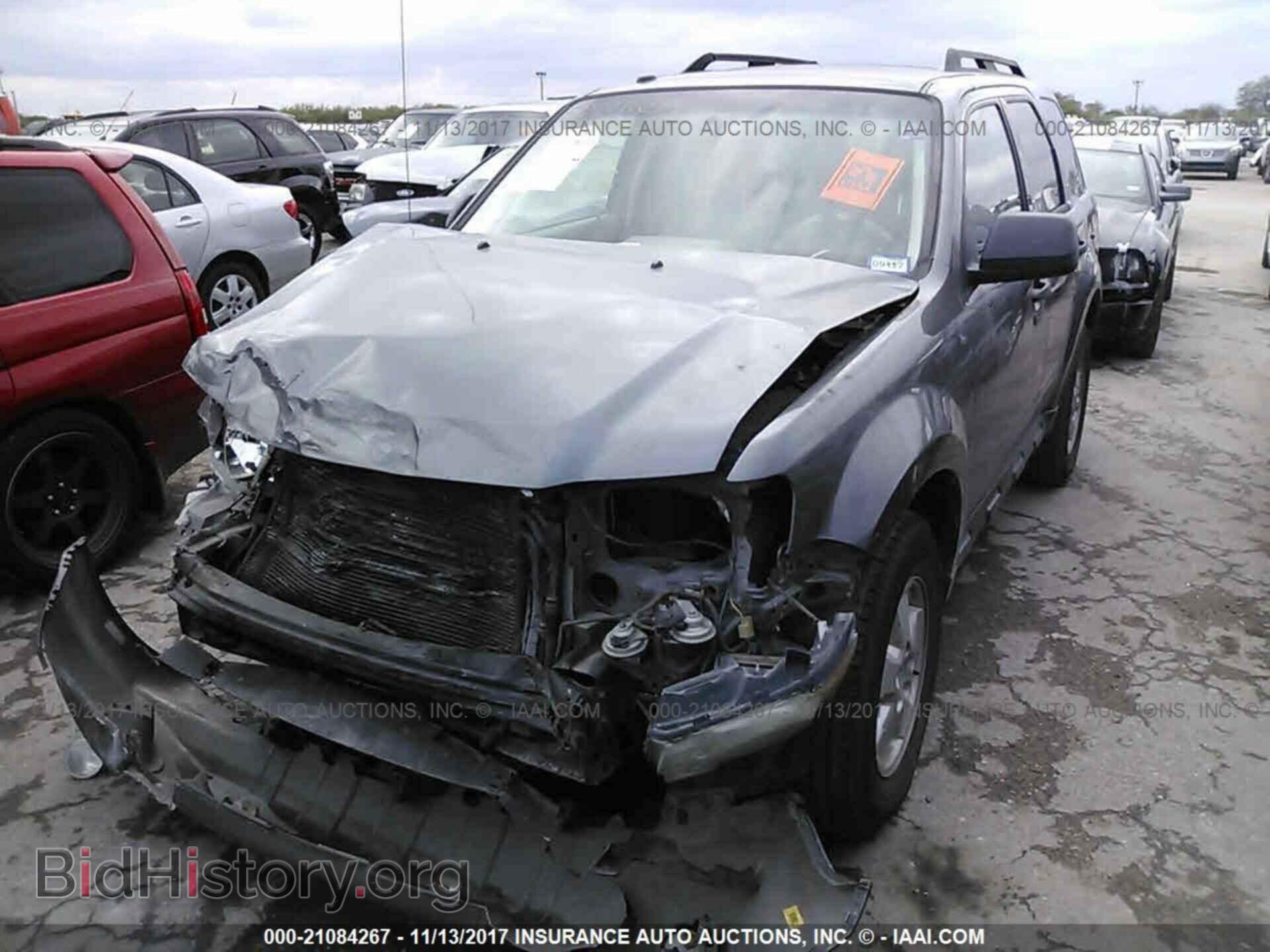 2012 Ford Escape - VIN: 1FMCU0D71CKC81805 - Photo 2