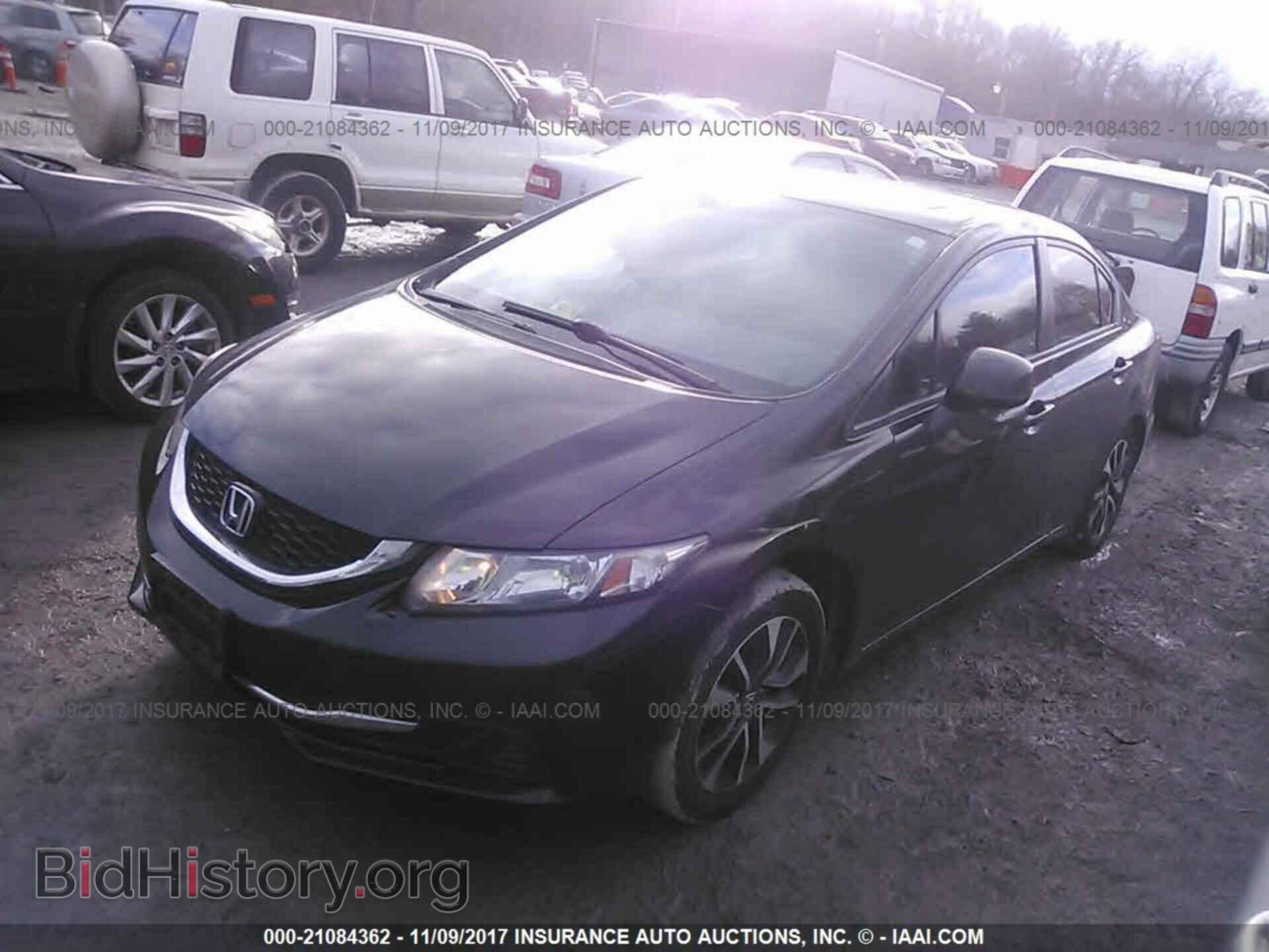 2013 Honda Civic - VIN: 2HGFB2F88DH514078 - Photo 2
