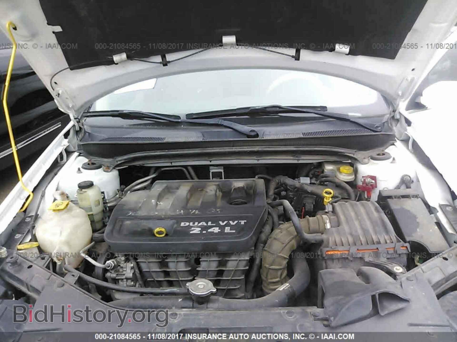 2013 Chrysler 200 - VIN: 1C3CCBAB3DN685673 - Photo 10