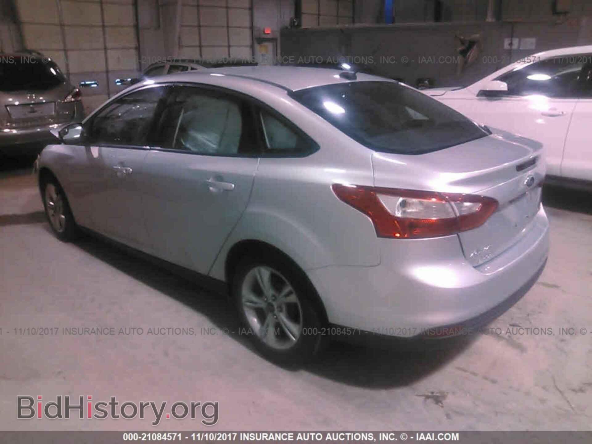 2013 Ford Focus - VIN: 1FADP3F22DL318221 - Photo 3