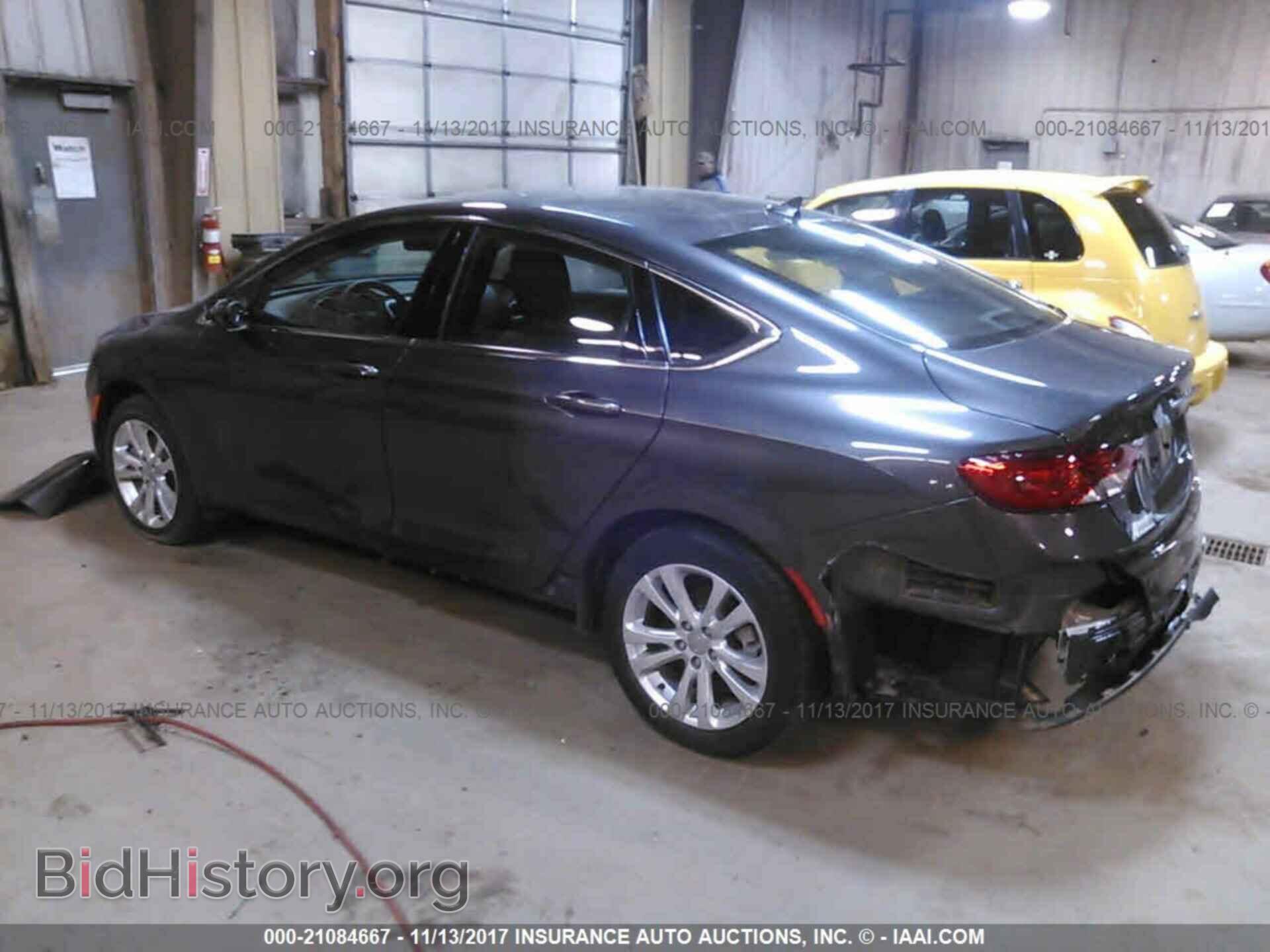 2016 Chrysler 200 - VIN: 1C3CCCAB0GN116743 - Photo 3