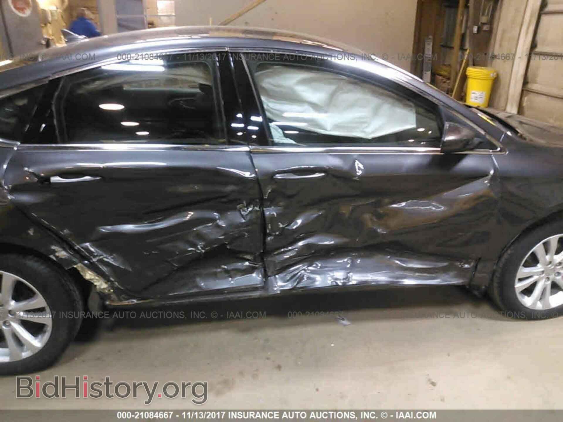 2016 Chrysler 200 - VIN: 1C3CCCAB0GN116743 - Photo 6