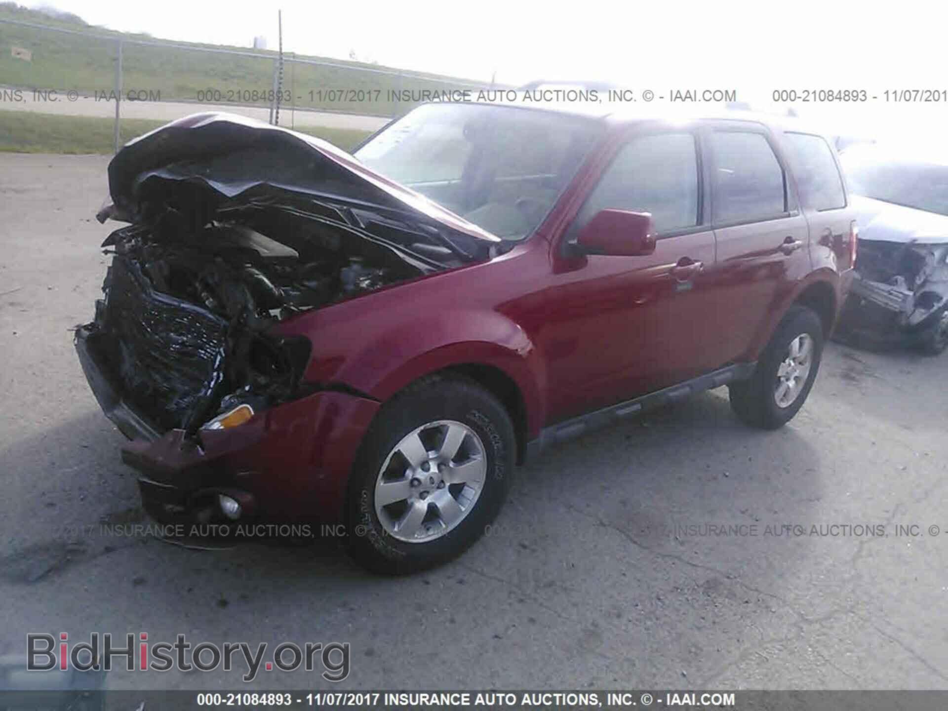 2011 Ford Escape - VIN: 1FMCU9EG2BKB58144 - Photo 2