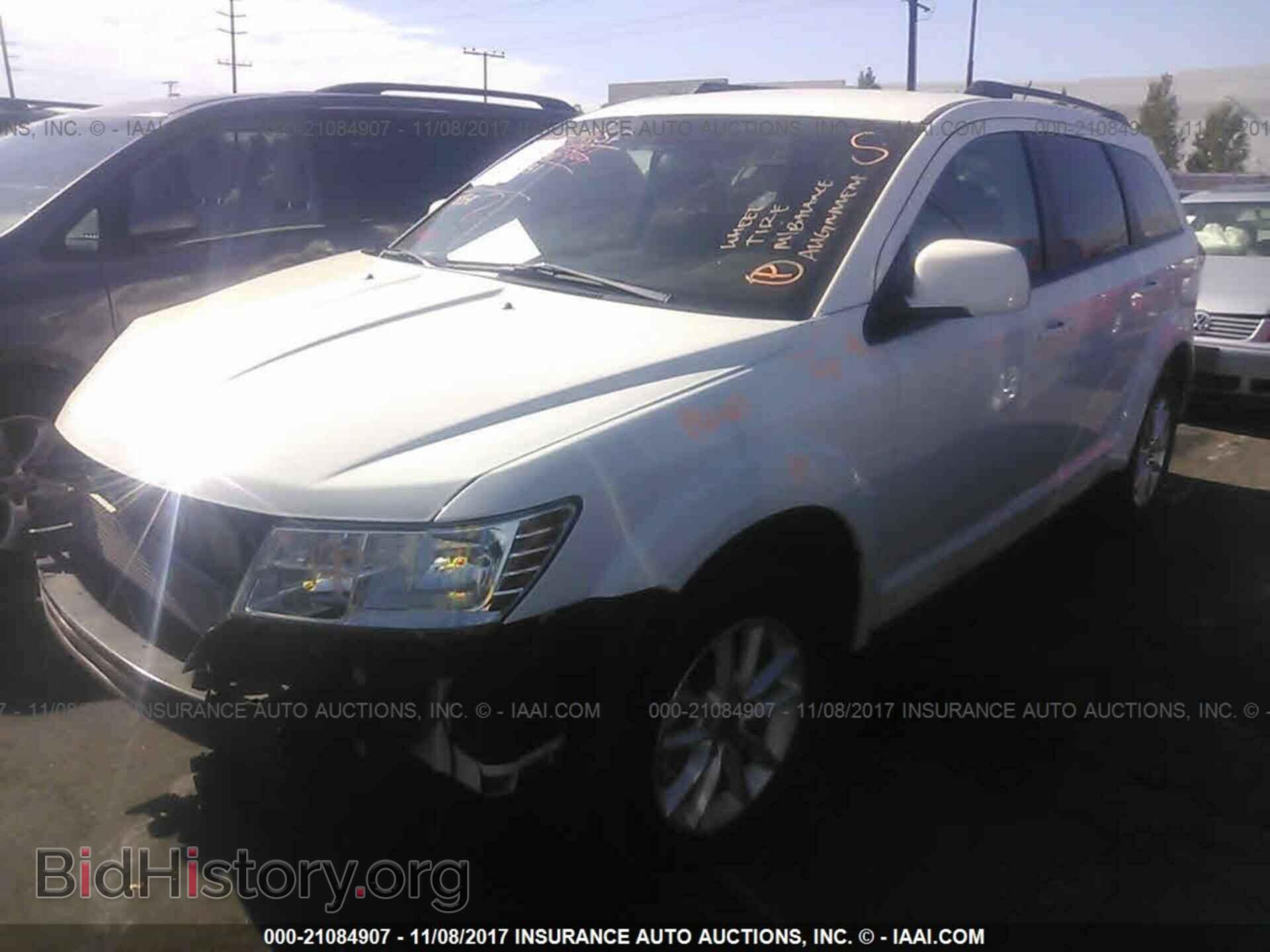 2015 Dodge Journey - VIN: 3C4PDCBG5FT664370 - Photo 2