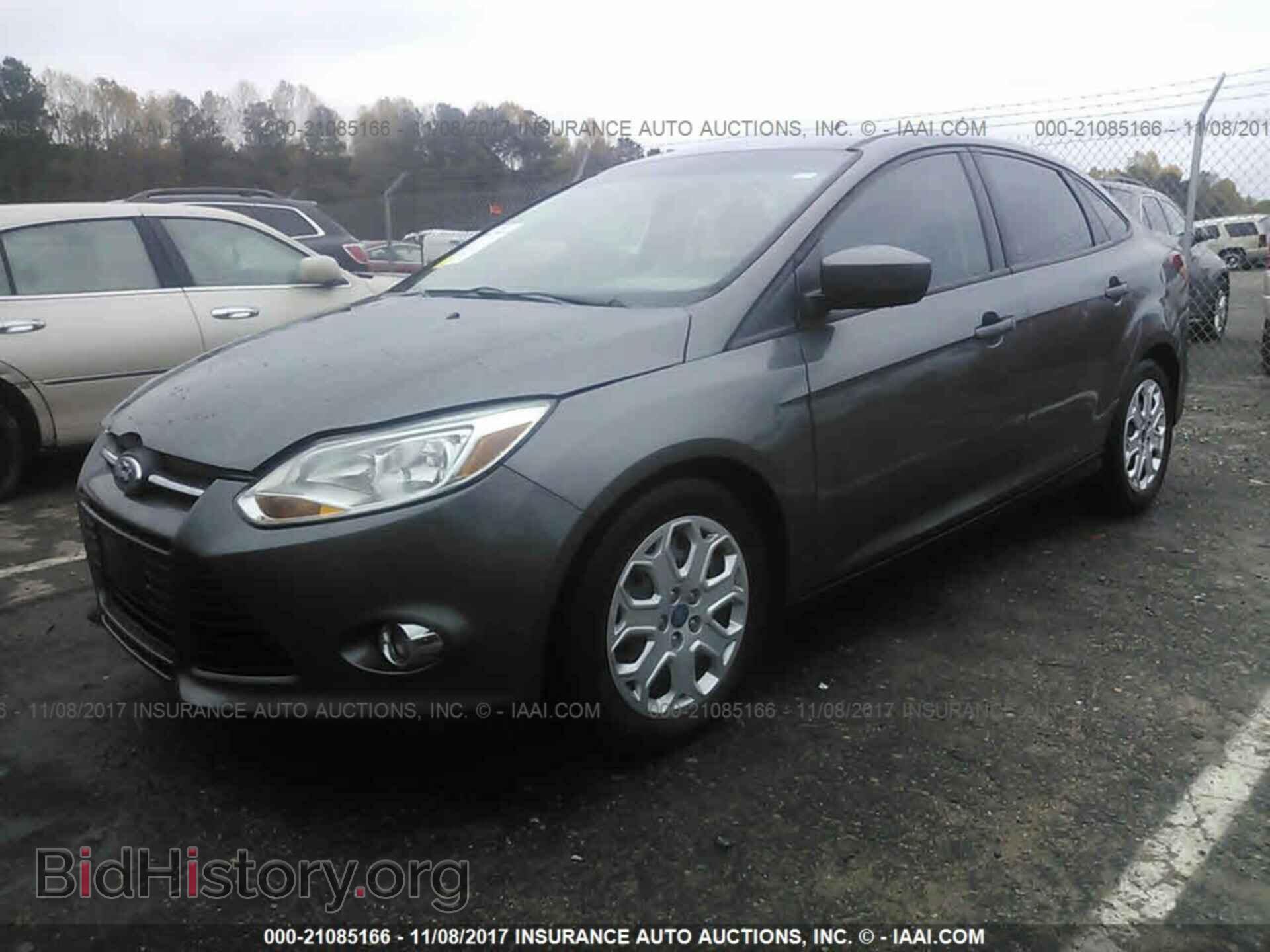 2012 Ford Focus - VIN: 1FAHP3F24CL146371 - Photo 2