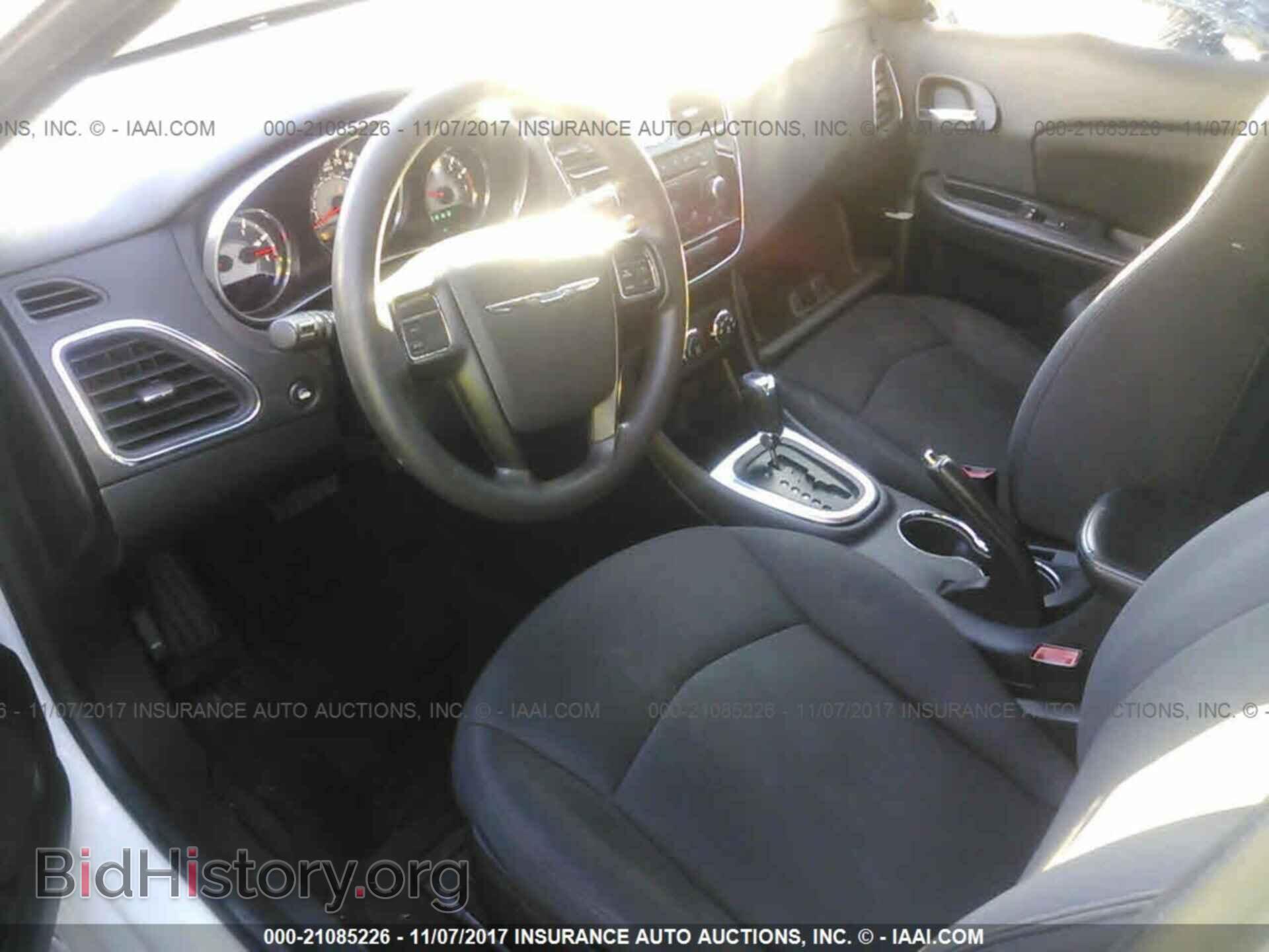 2013 Chrysler 200 - VIN: 1C3CCBAB4DN606611 - Фото 5