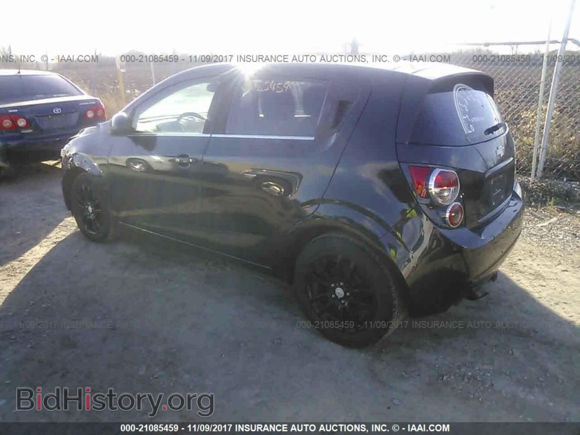 2013 Chevrolet Sonic - VIN: 1G1JD6SB8D4170429 - Фото 3