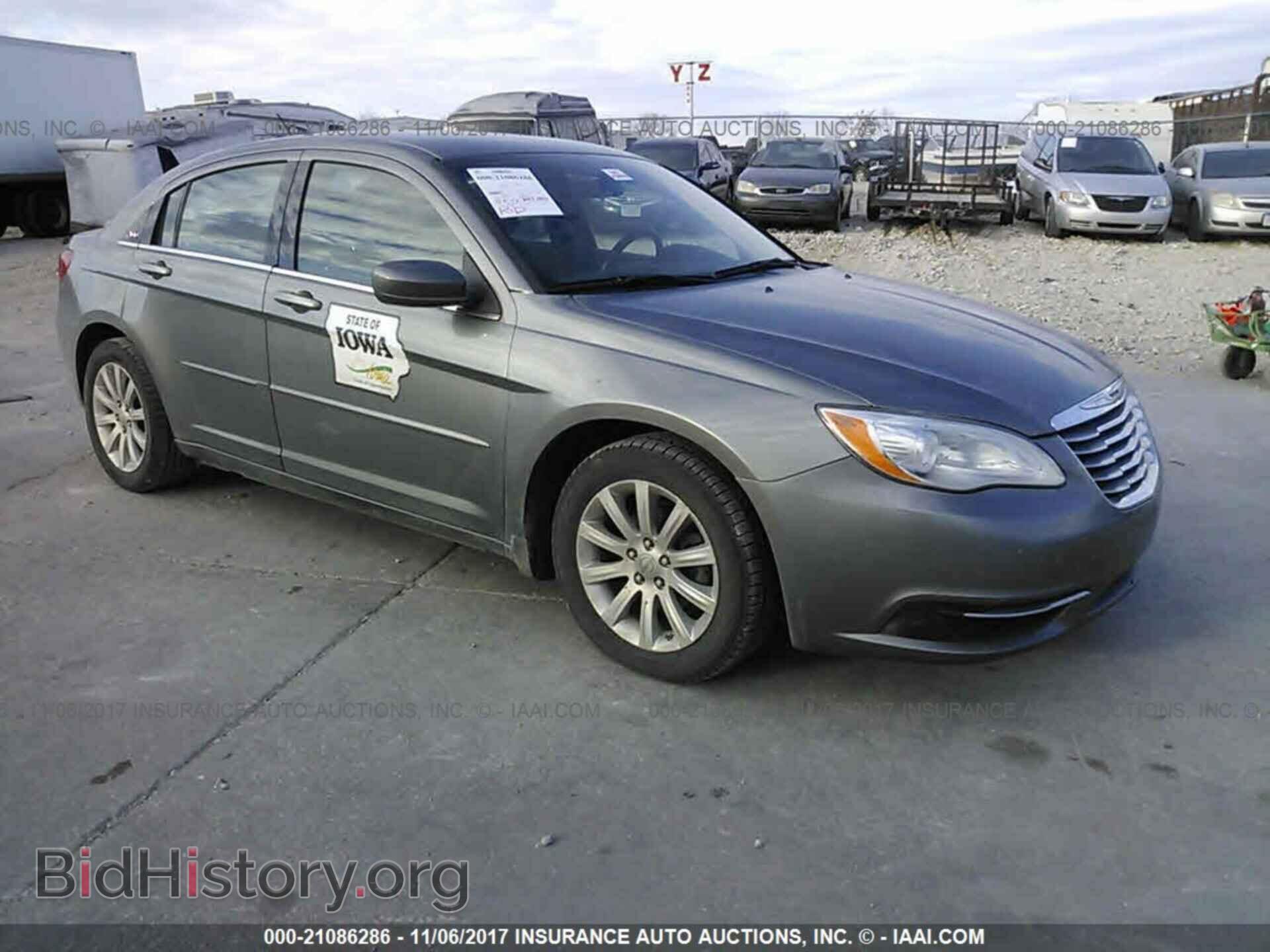 Фотография 1C3CCBBG5DN715329 - Chrysler 200 2013