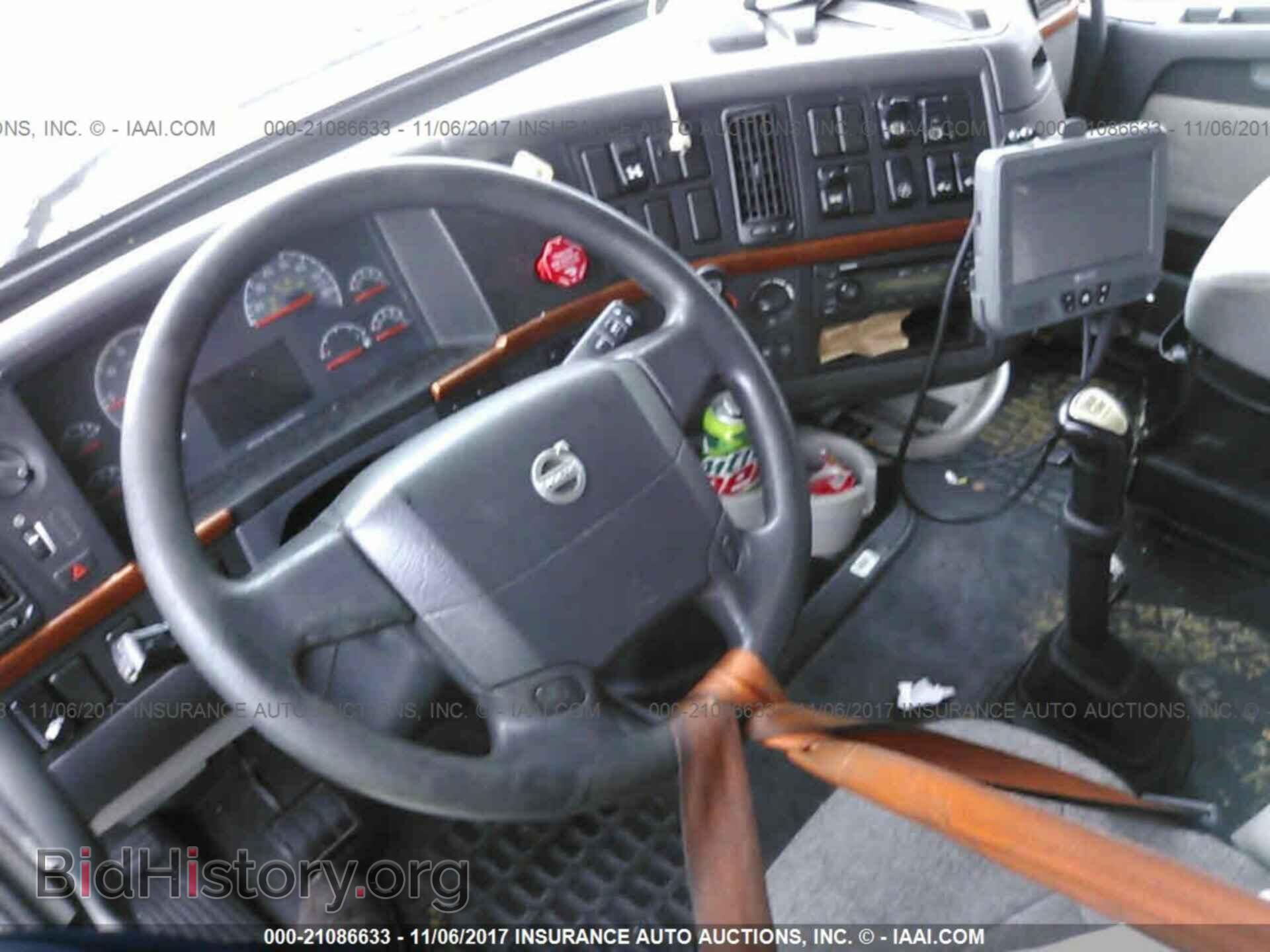 2012 Volvo Vnl - VIN: 4V4NC9TH4CN537890 - Фото 5